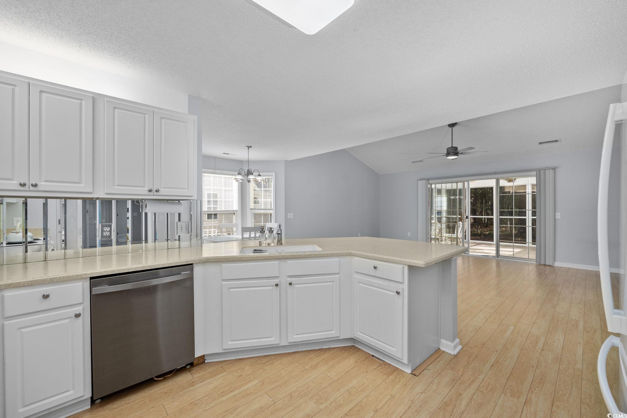 324 Chastain Ct.