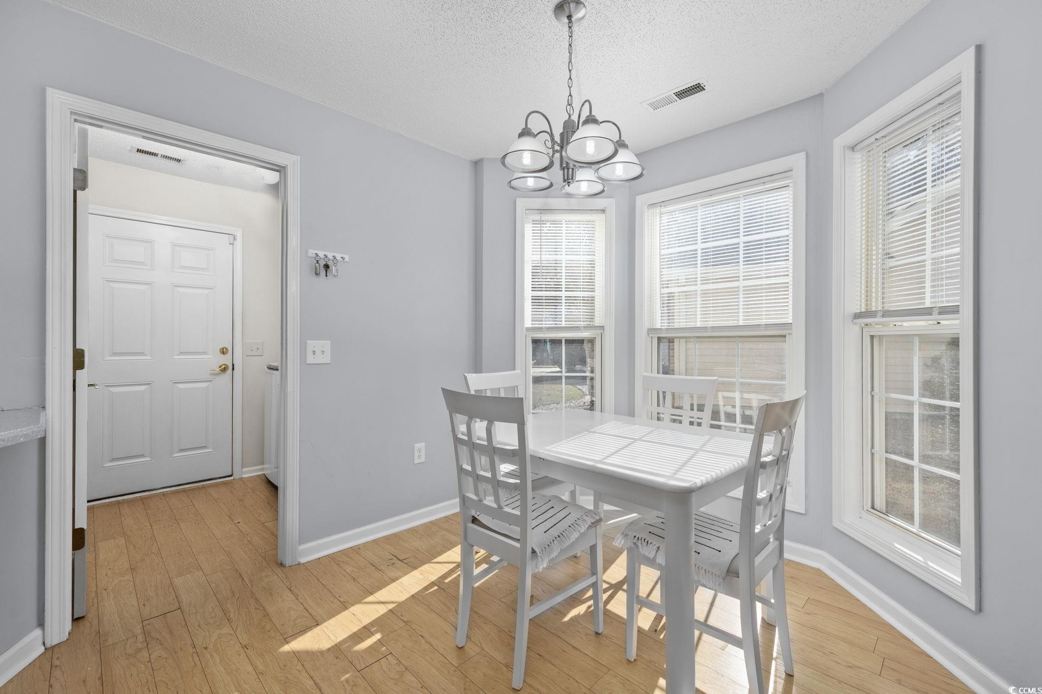 324 Chastain Ct.