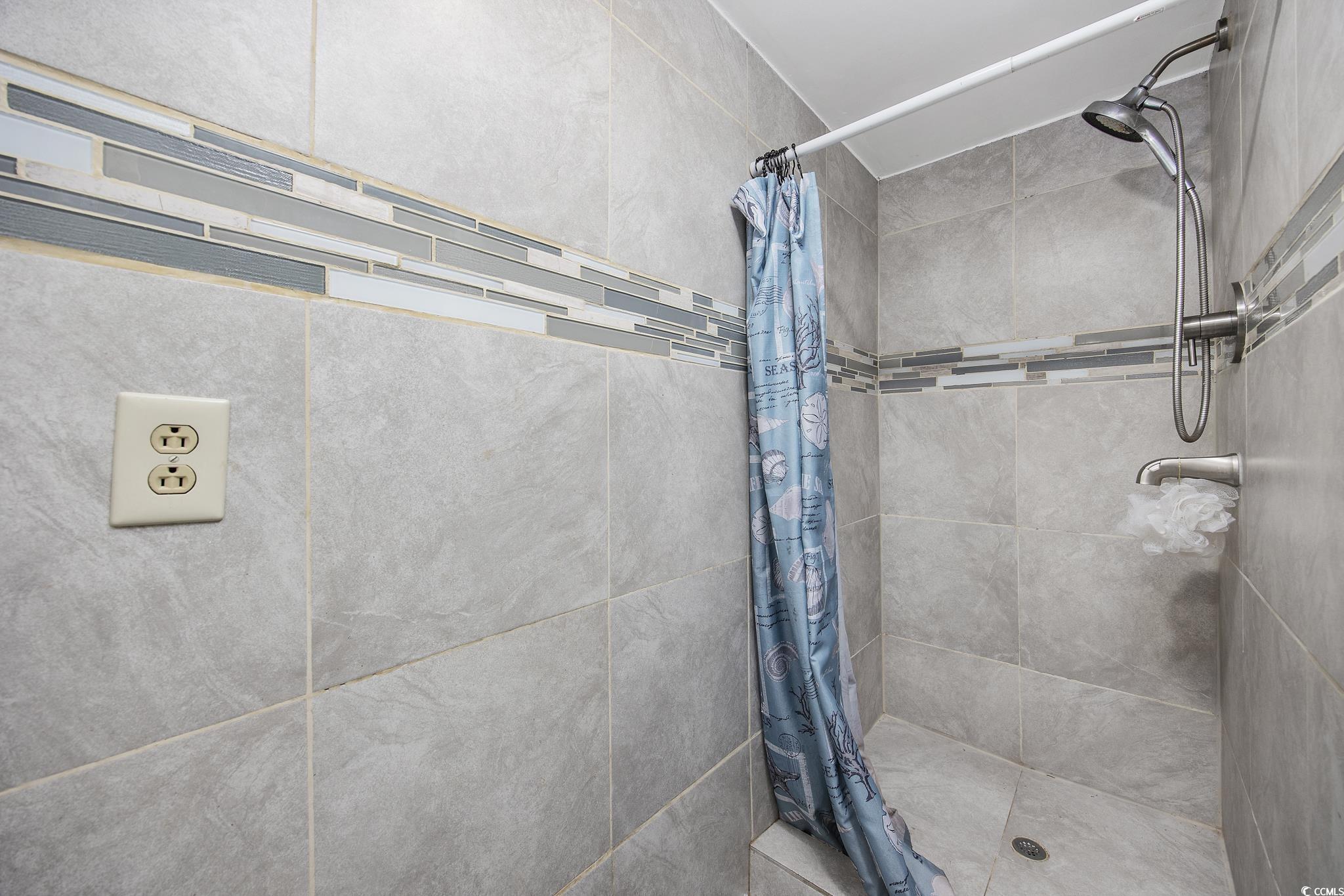 600 N 36th Ave. N Unit: B