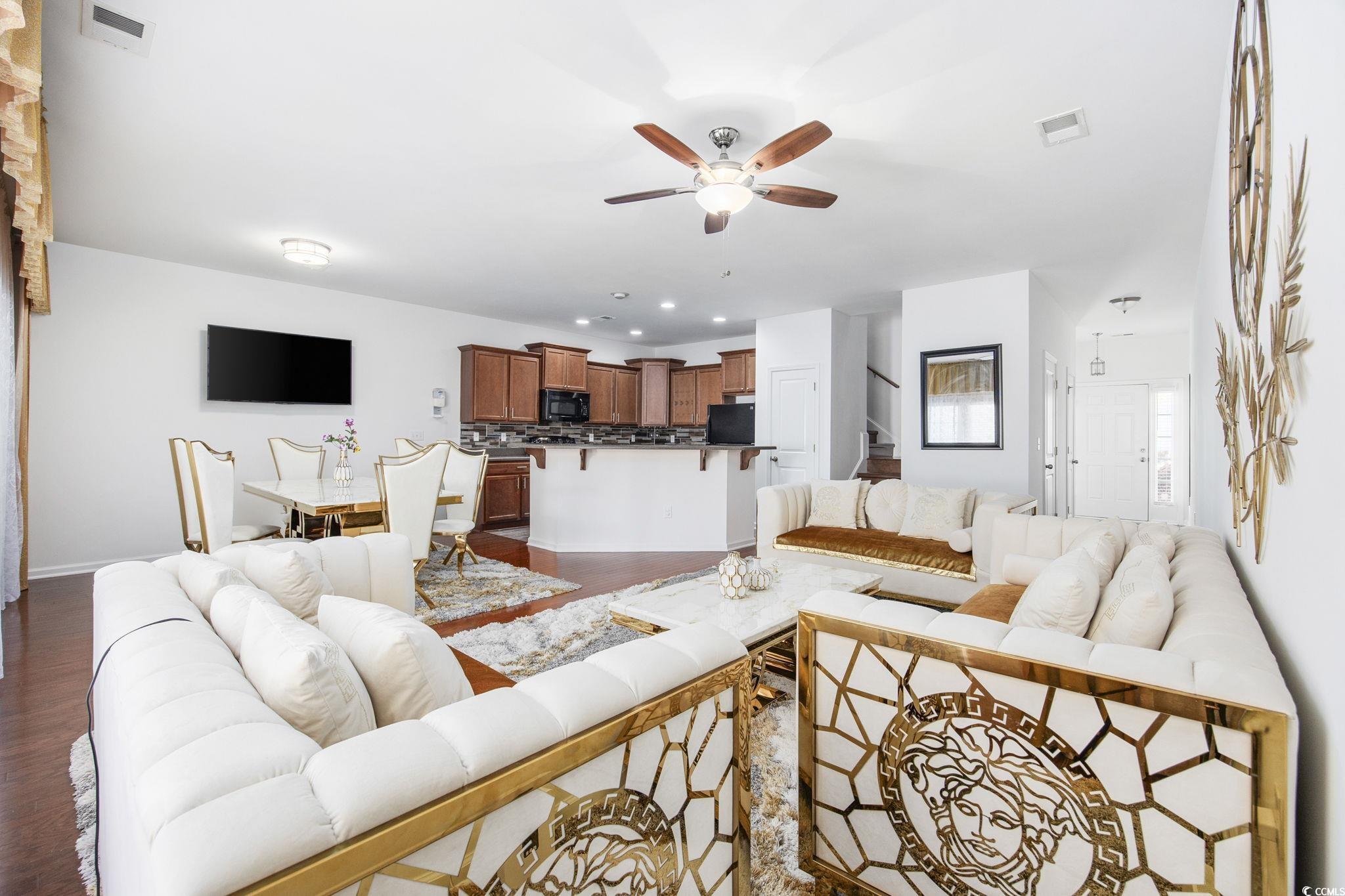 656 Pistoia Ln. Unit: 304