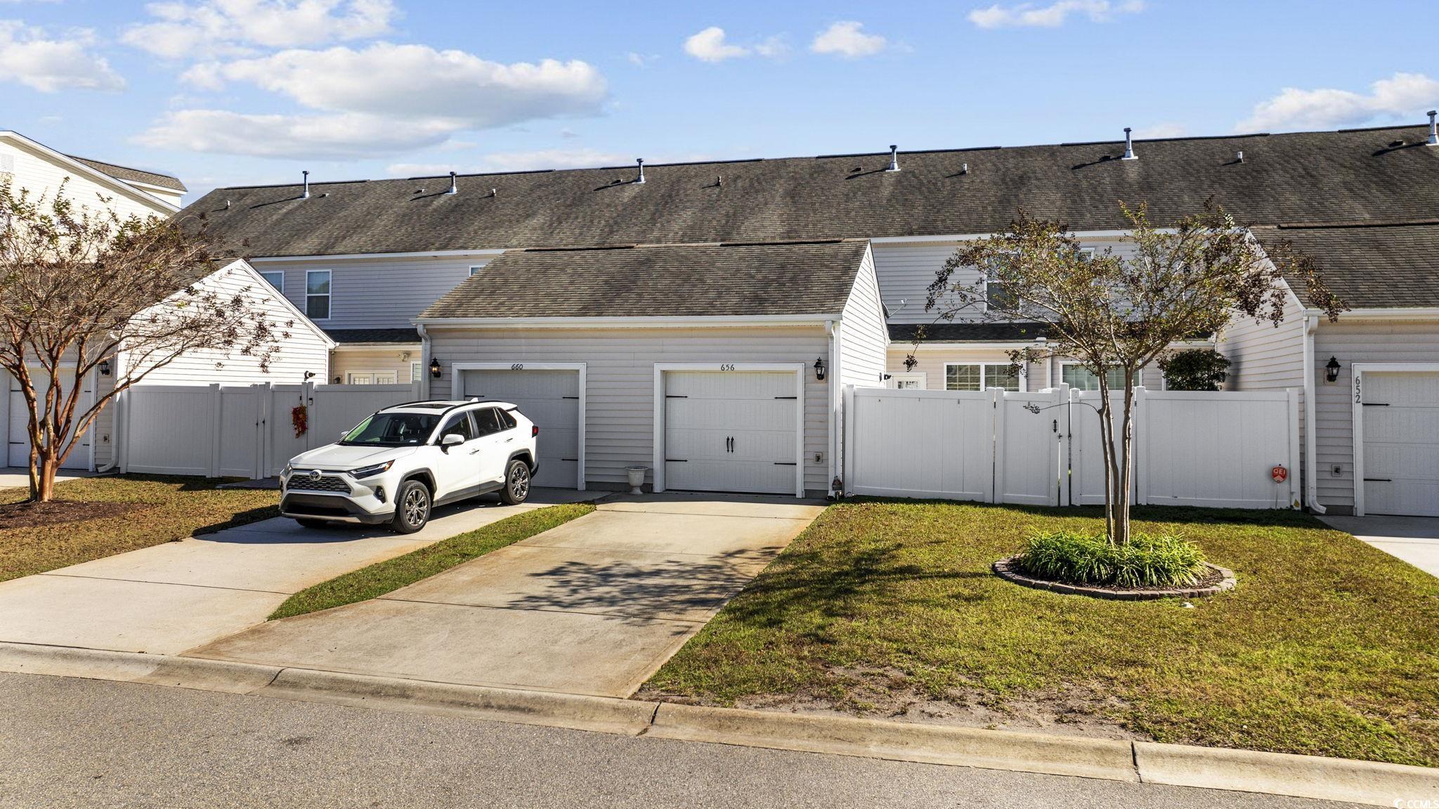656 Pistoia Ln. Unit: 304