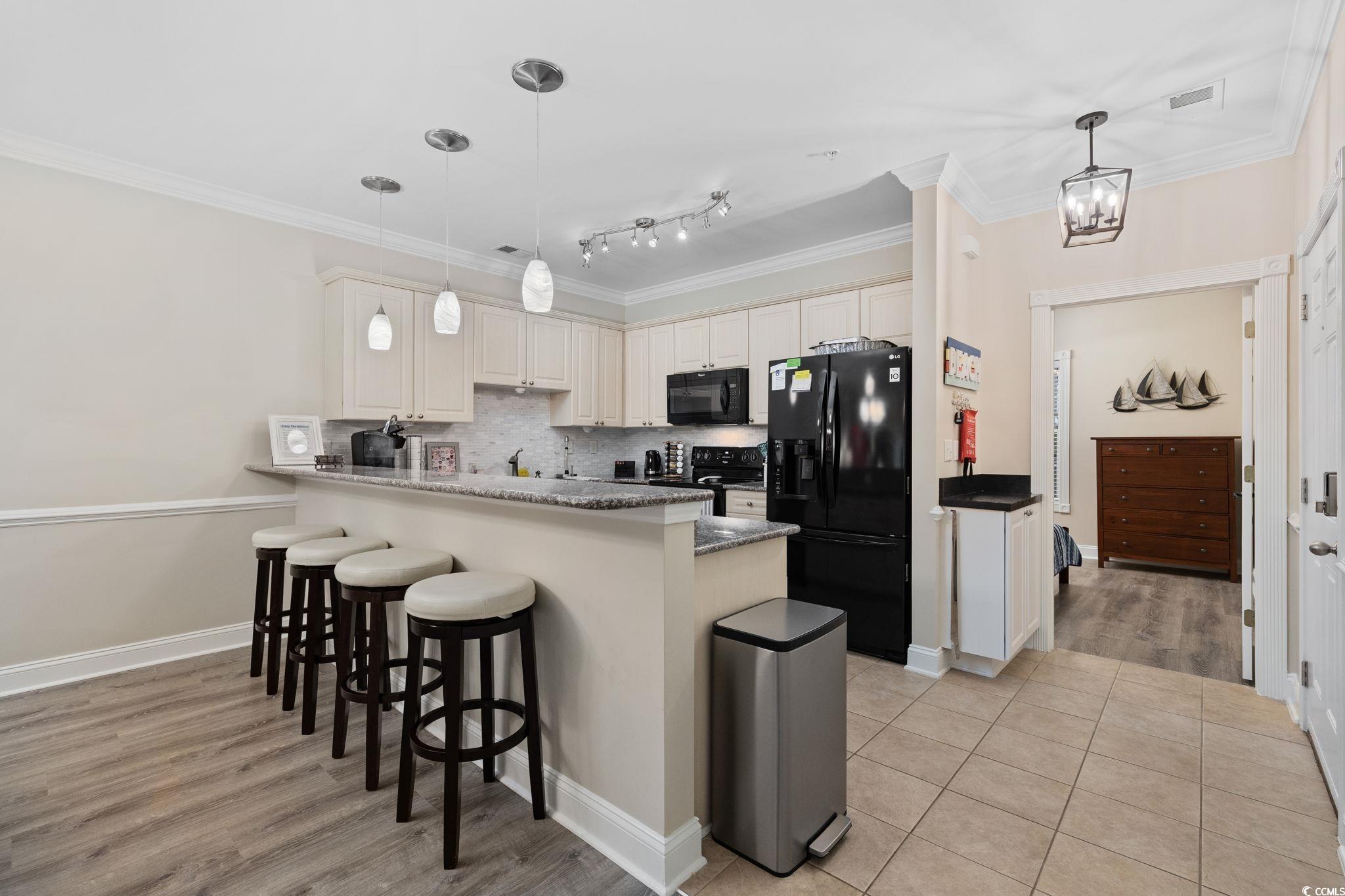 4869 Luster Leaf Circle Unit: 104