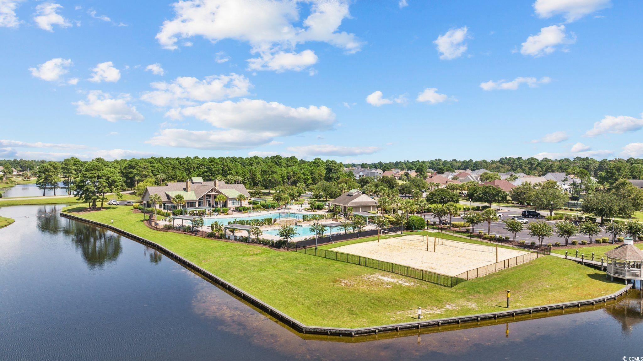 568 Walcott Dr.