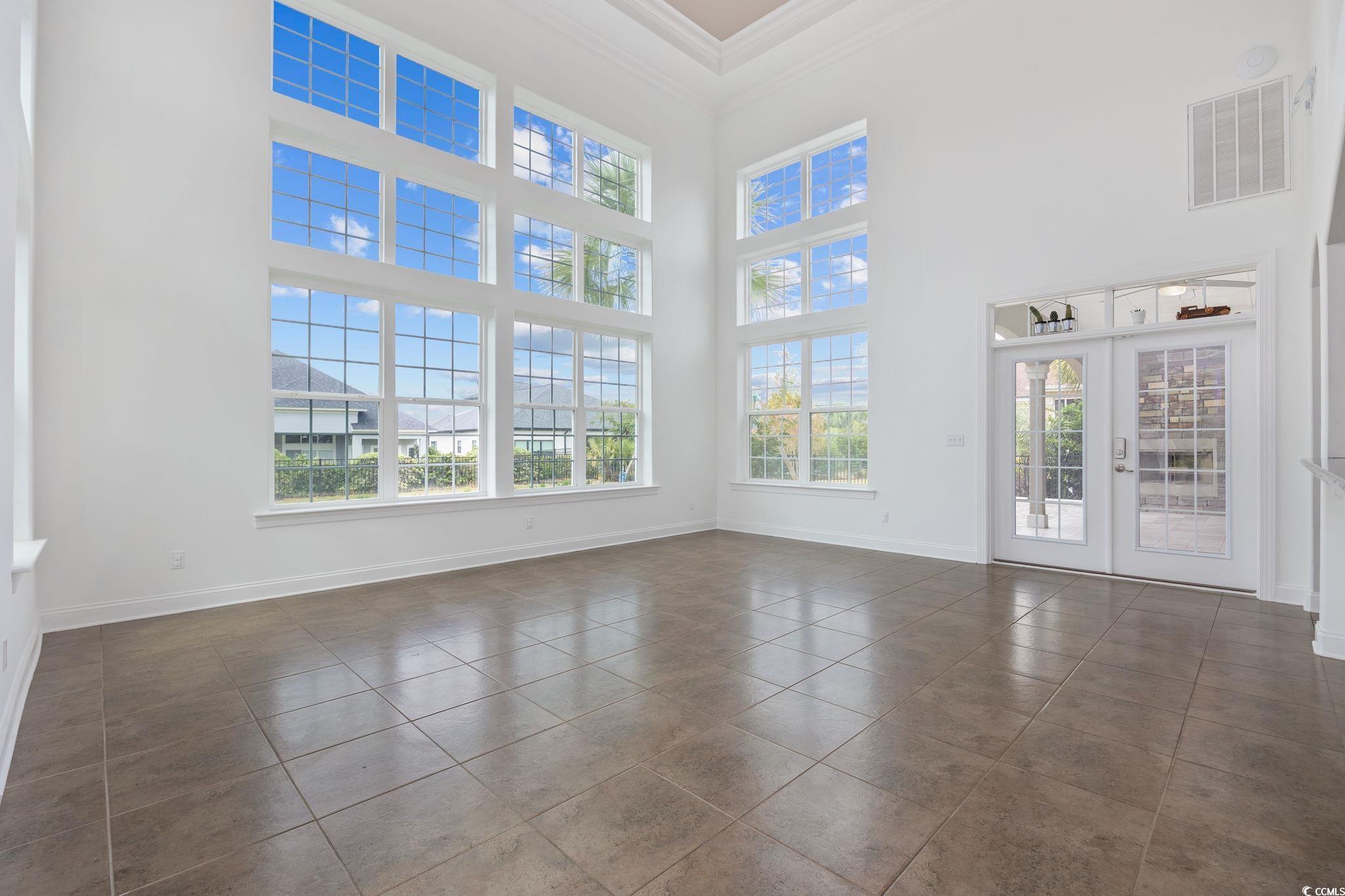 914 Bluffview Dr.