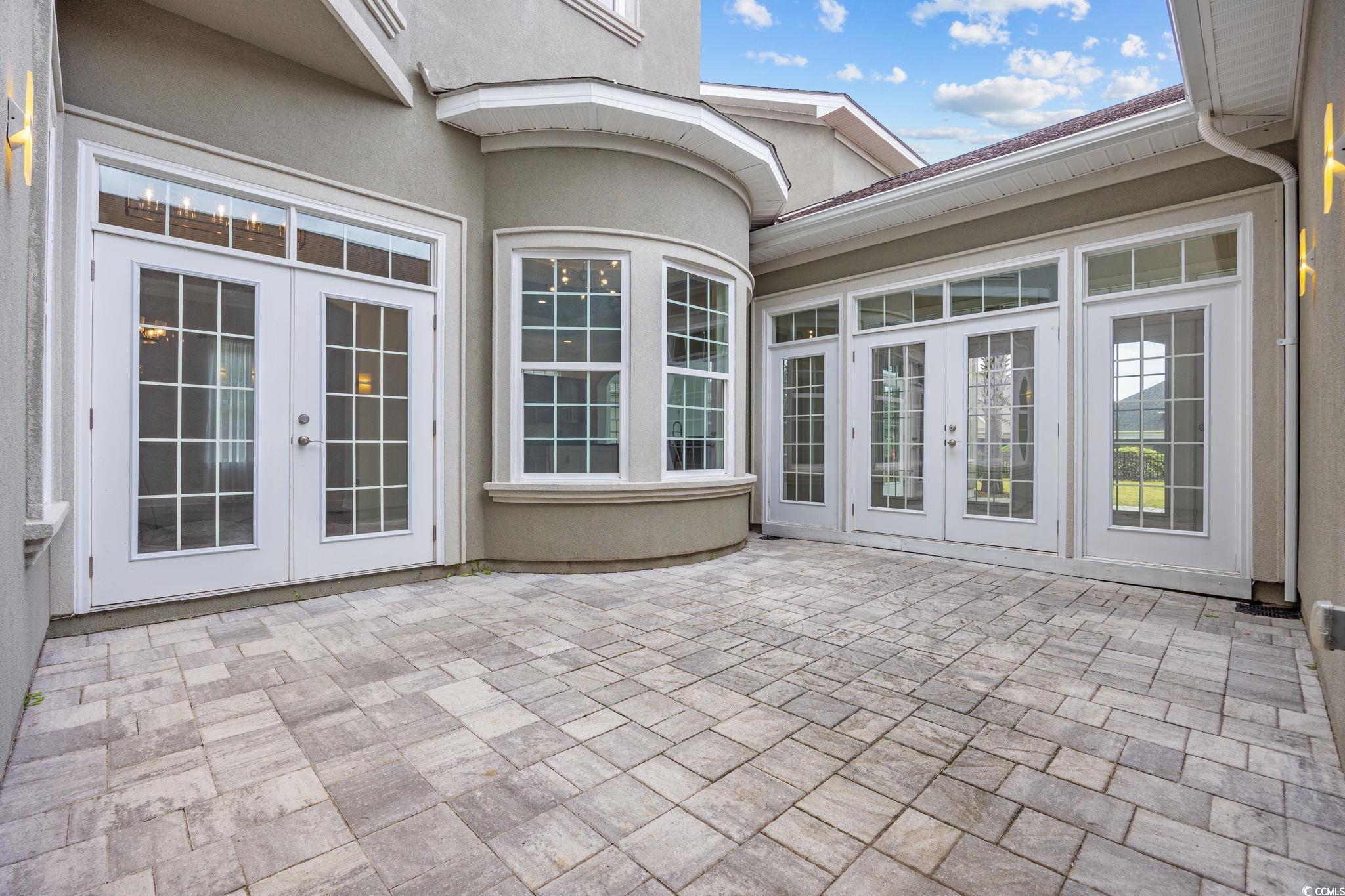 914 Bluffview Dr.