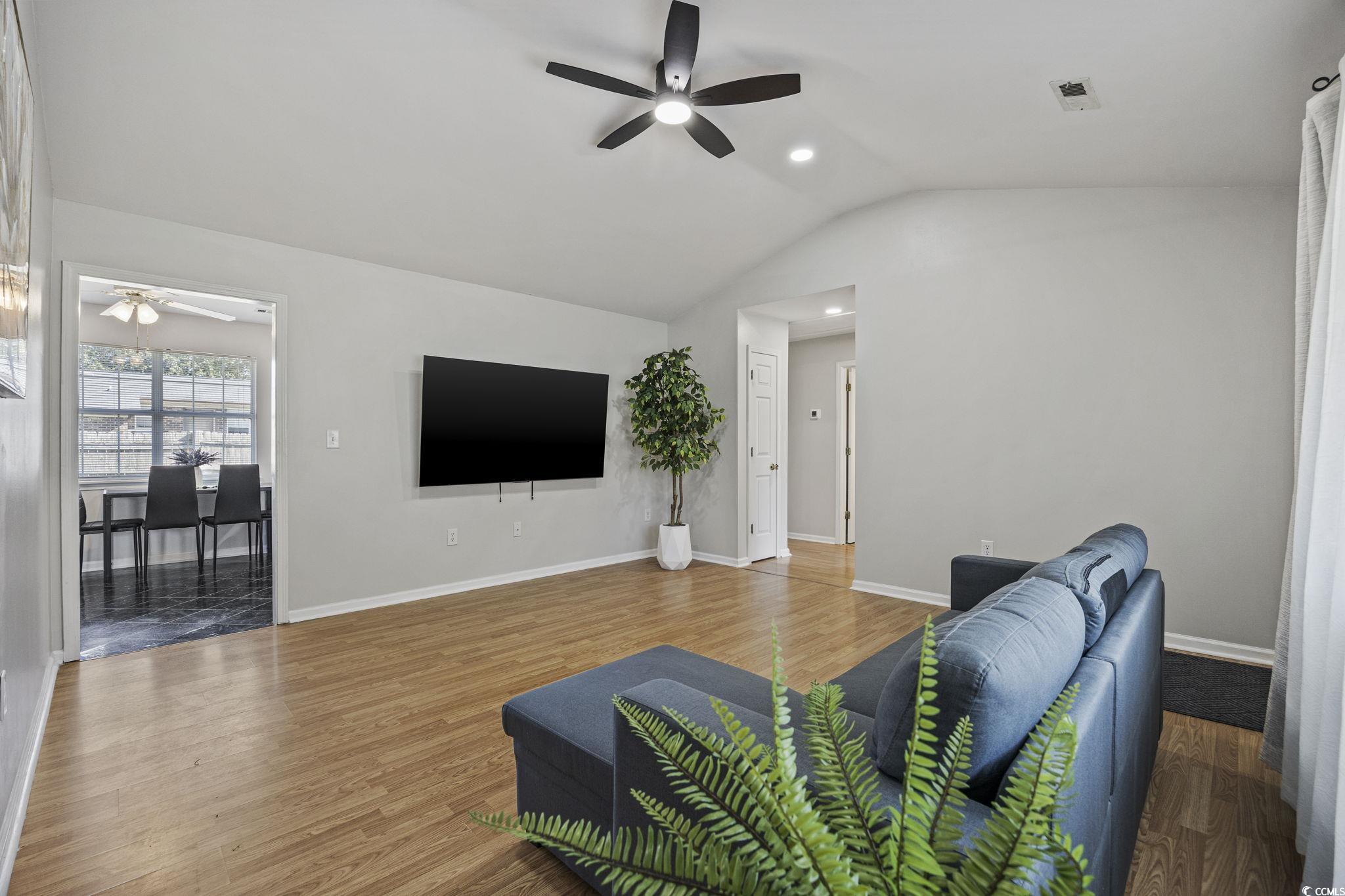 706 Jamie Ln.