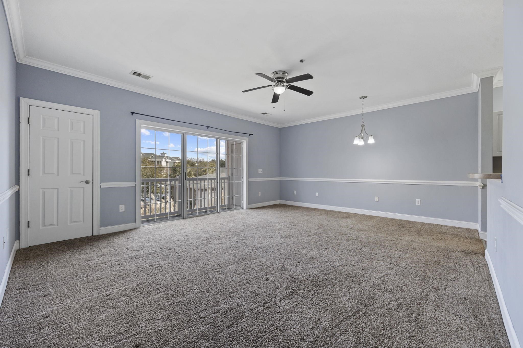 4878 Dahlia Ct. Unit: 203