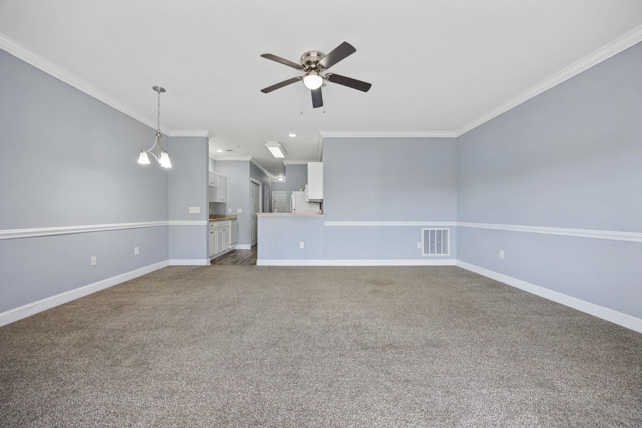 4878 Dahlia Ct. Unit: 203