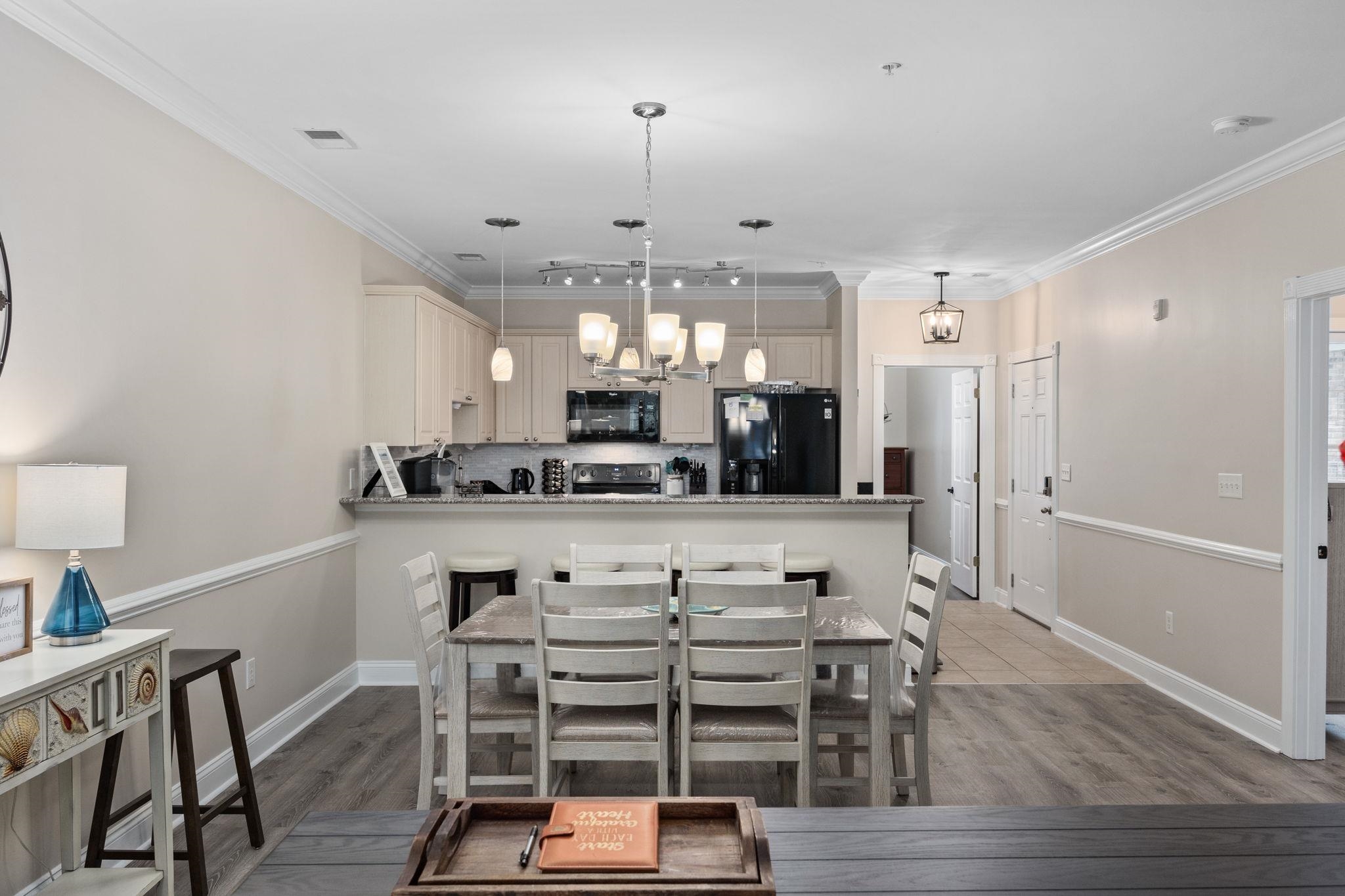 4869 Luster Leaf Circle Unit: 104