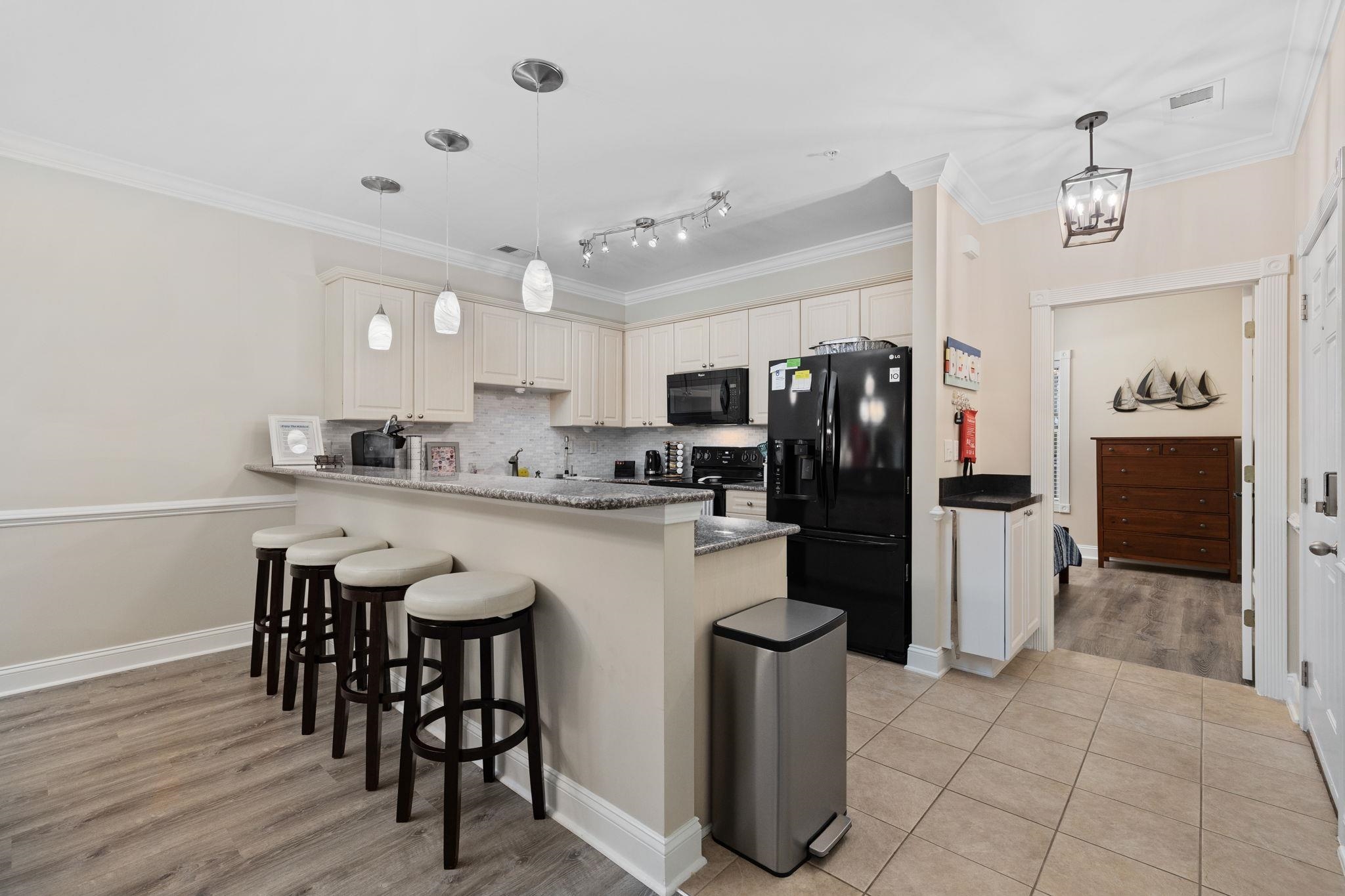 4869 Luster Leaf Circle Unit: 104