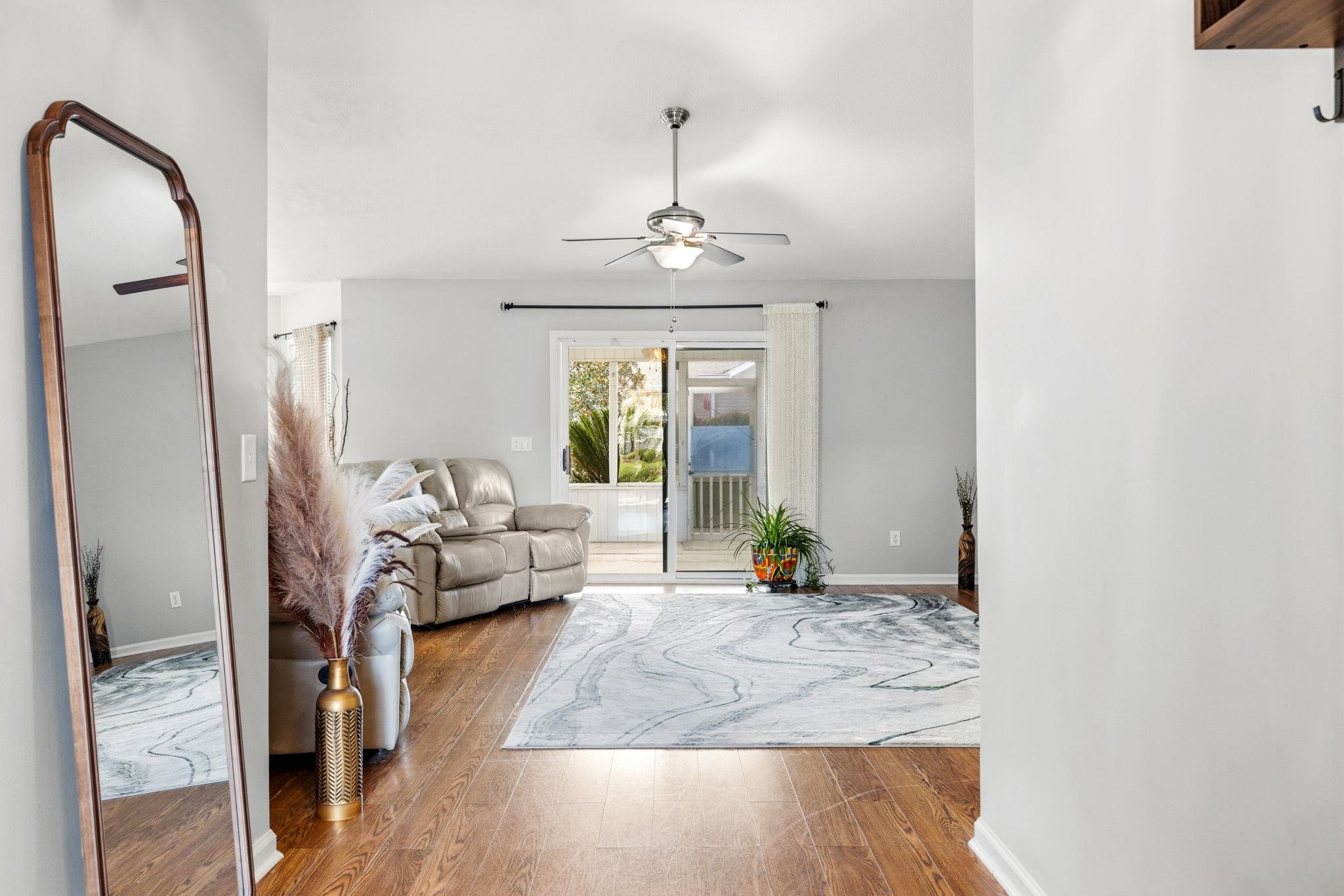 801 Sultana Dr.