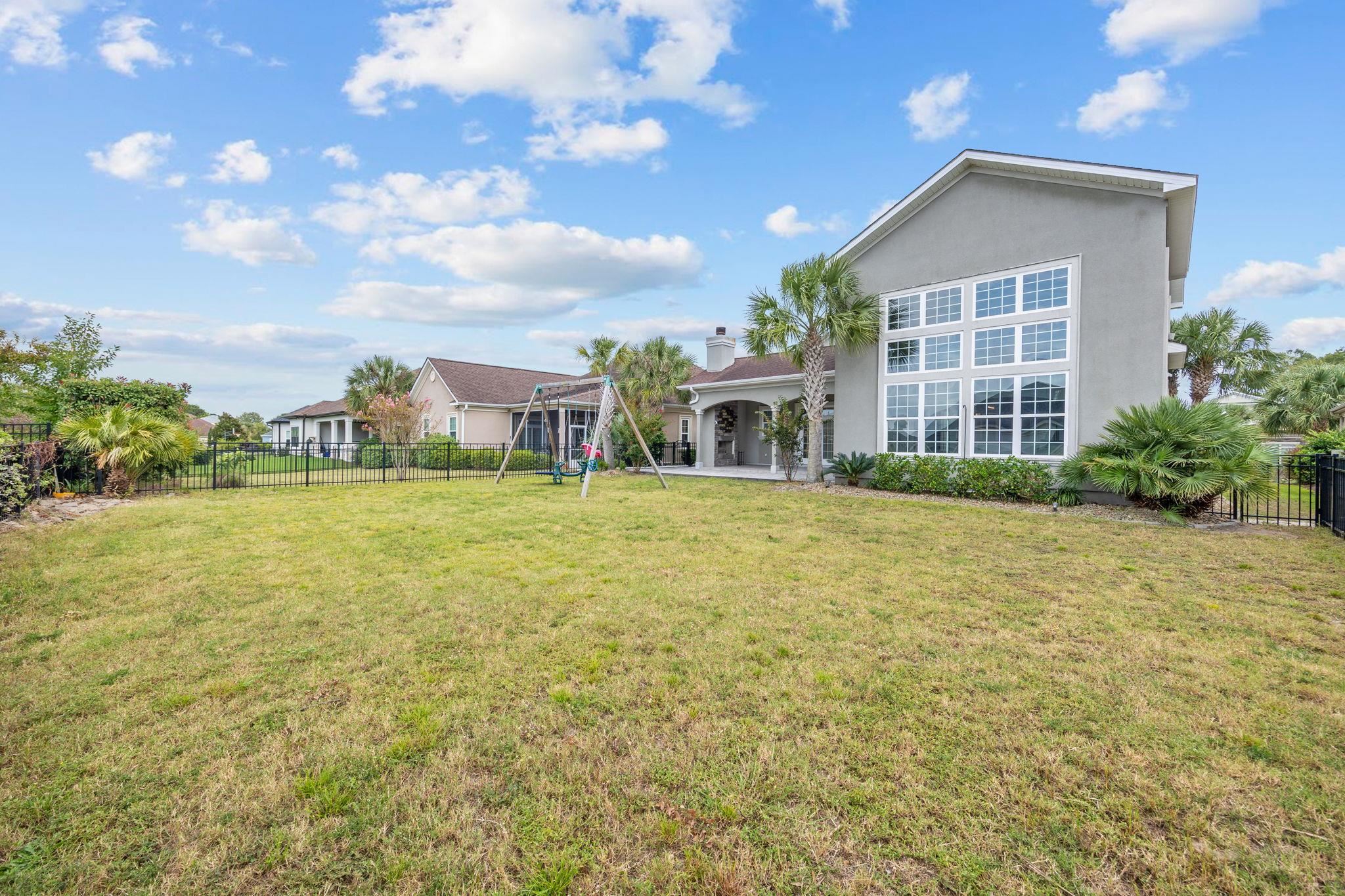 914 Bluffview Dr.