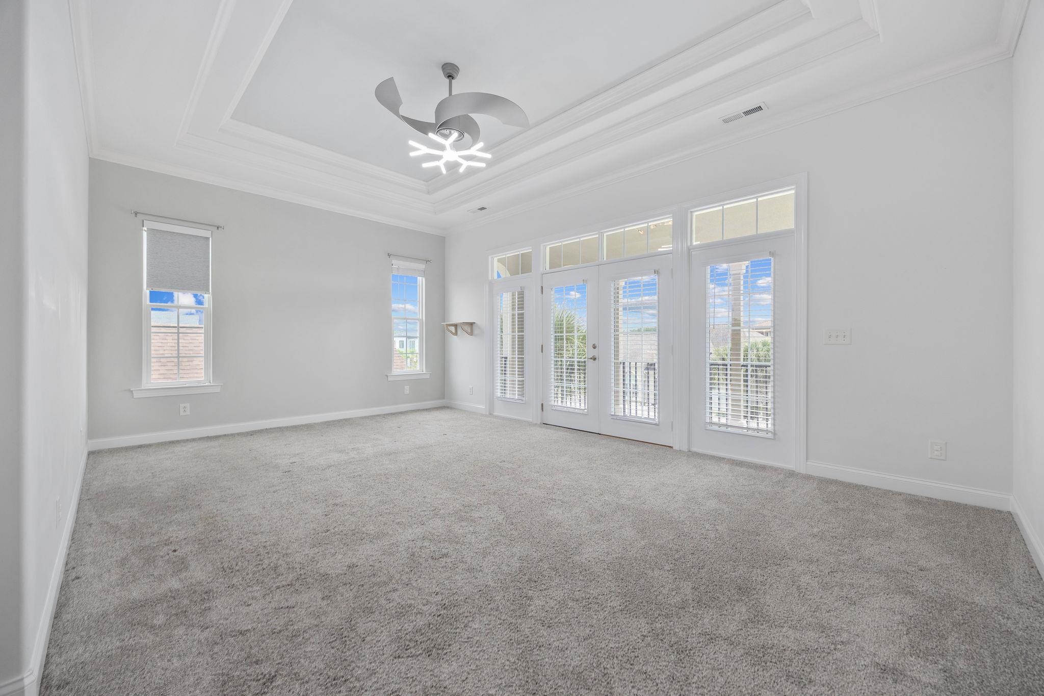 914 Bluffview Dr.