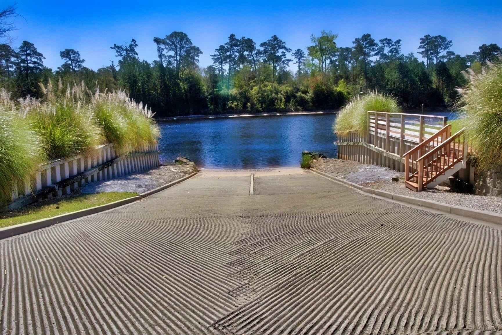 914 Bluffview Dr.