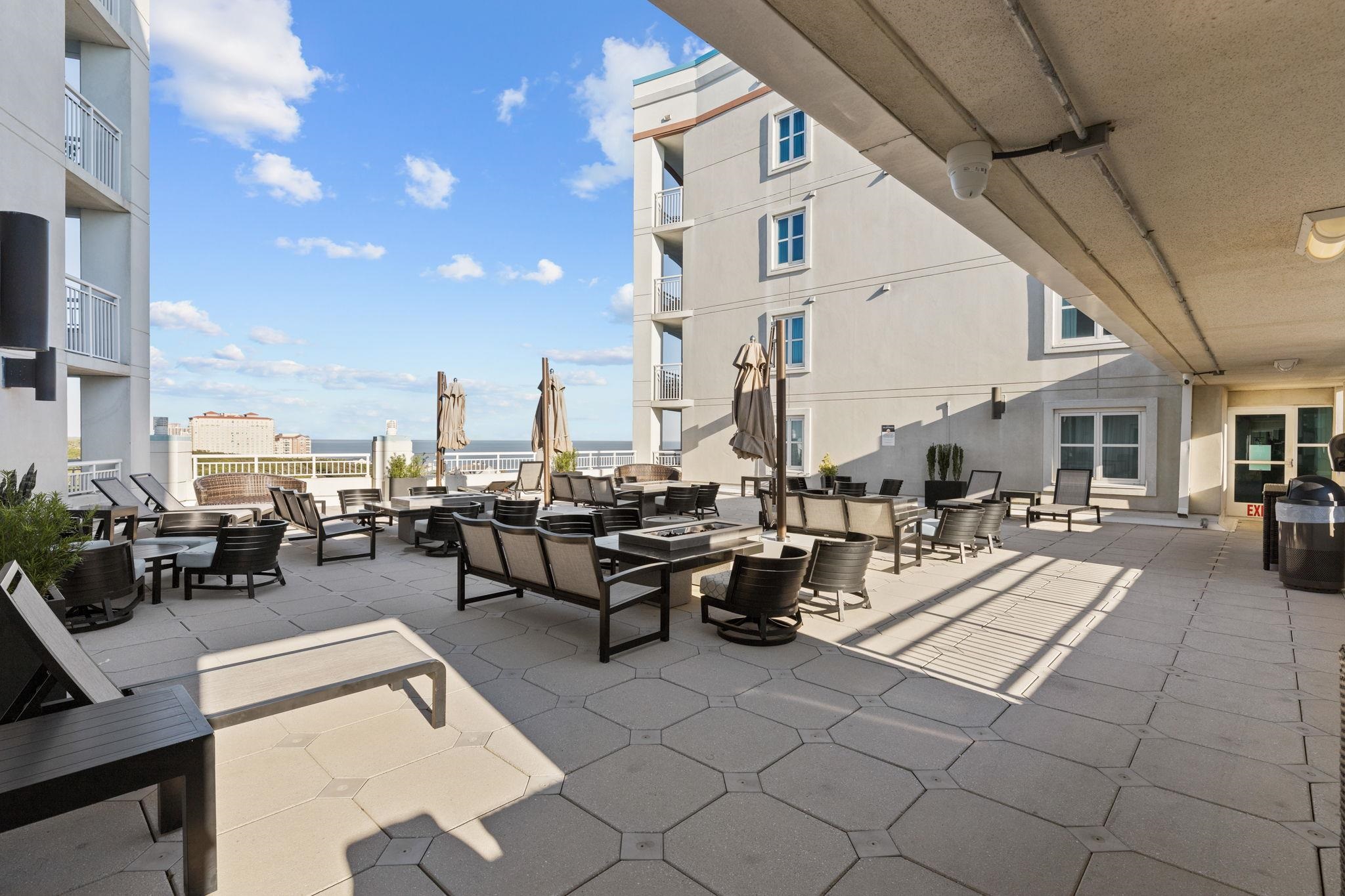 215 77th Ave. N Unit: 402