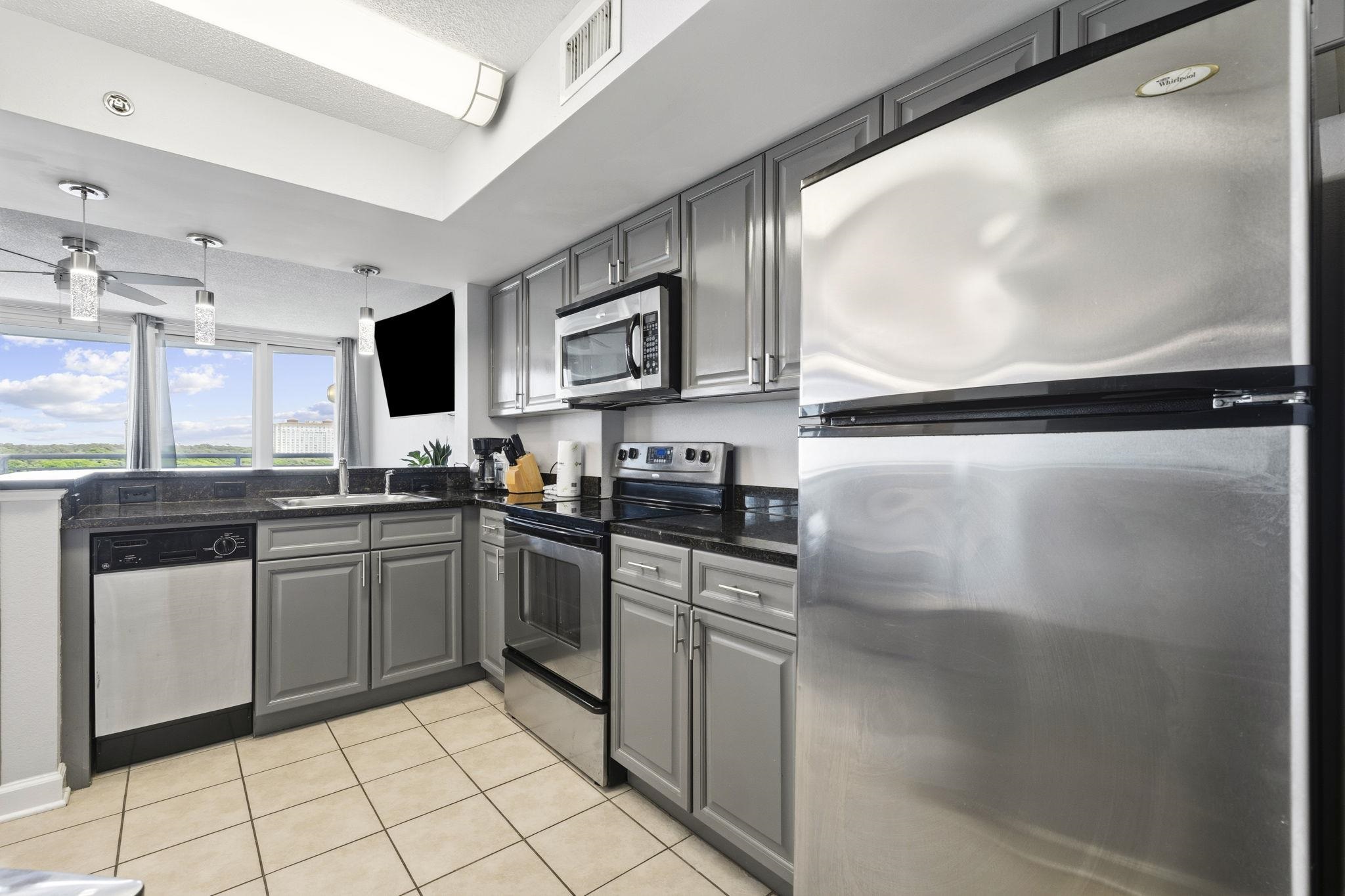 215 77th Ave. N Unit: 402