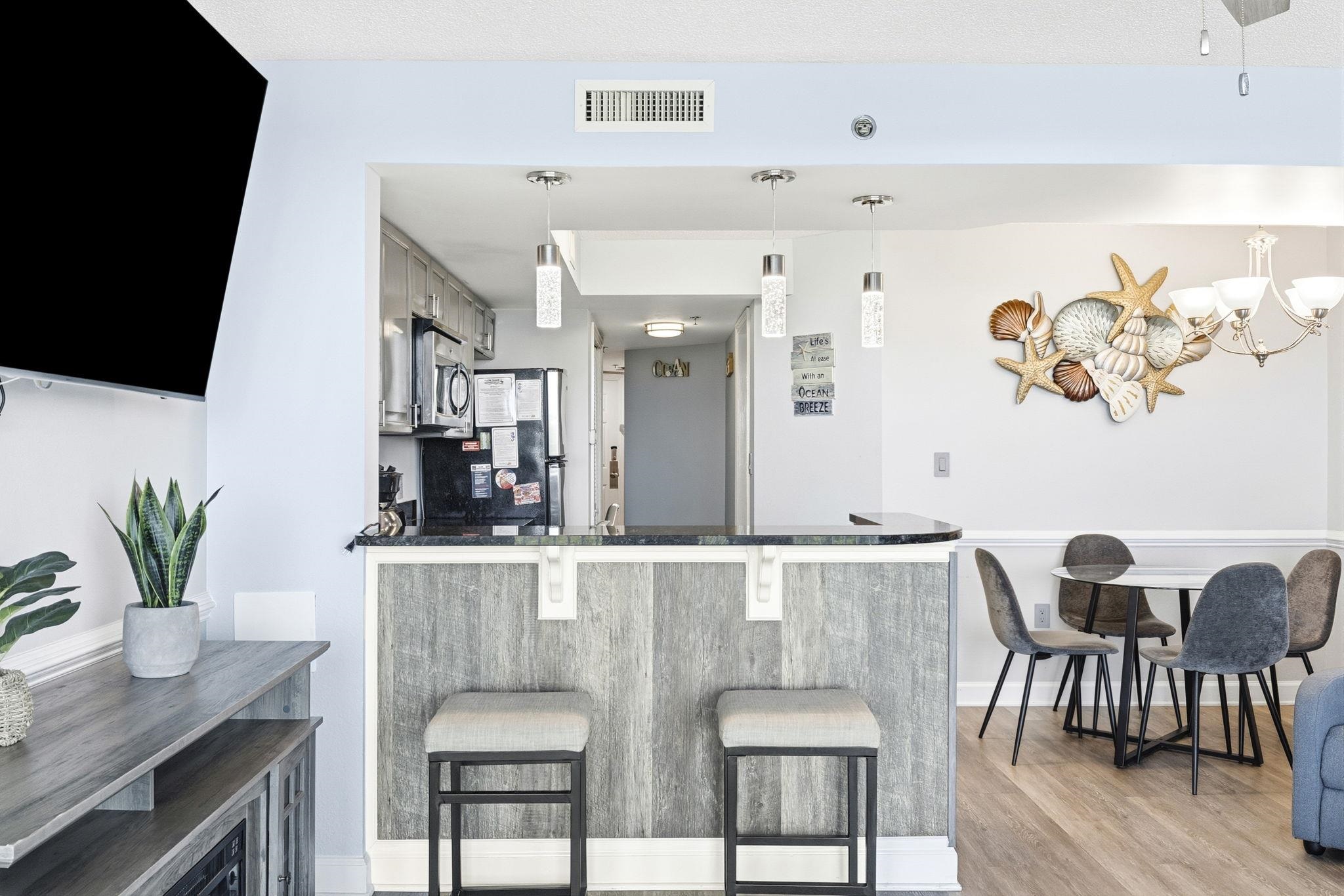 215 77th Ave. N Unit: 402