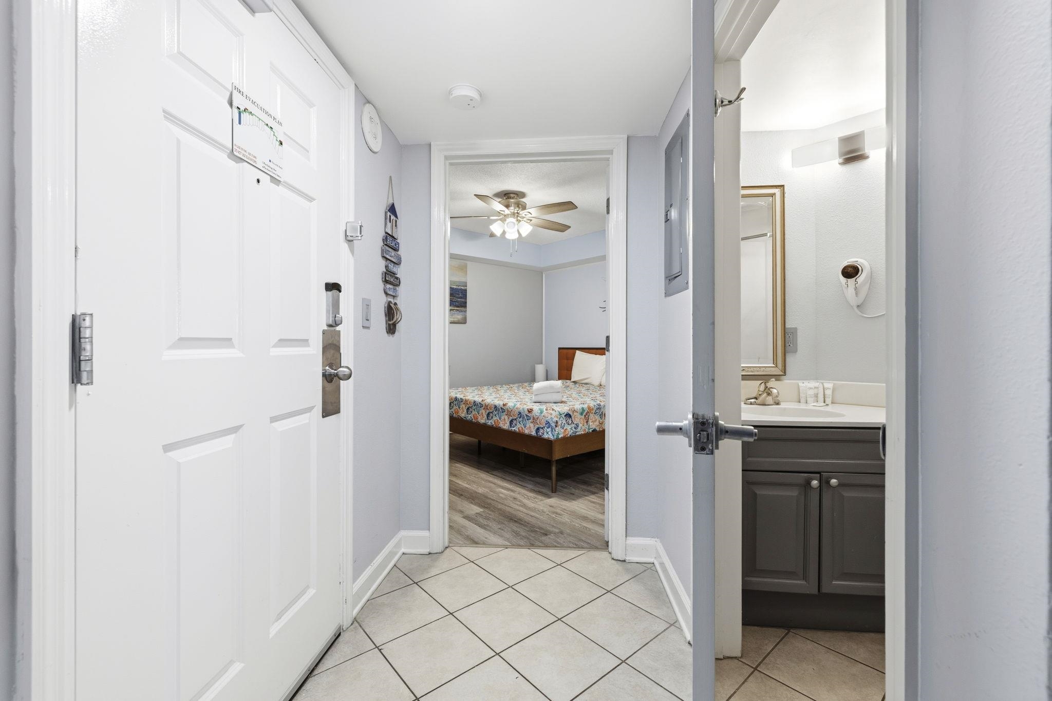 215 77th Ave. N Unit: 402