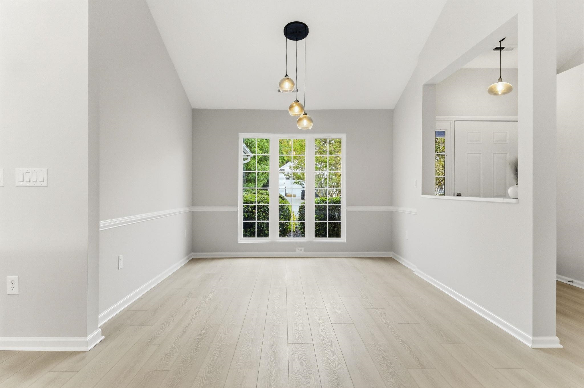 1527 Hallborough Dr.