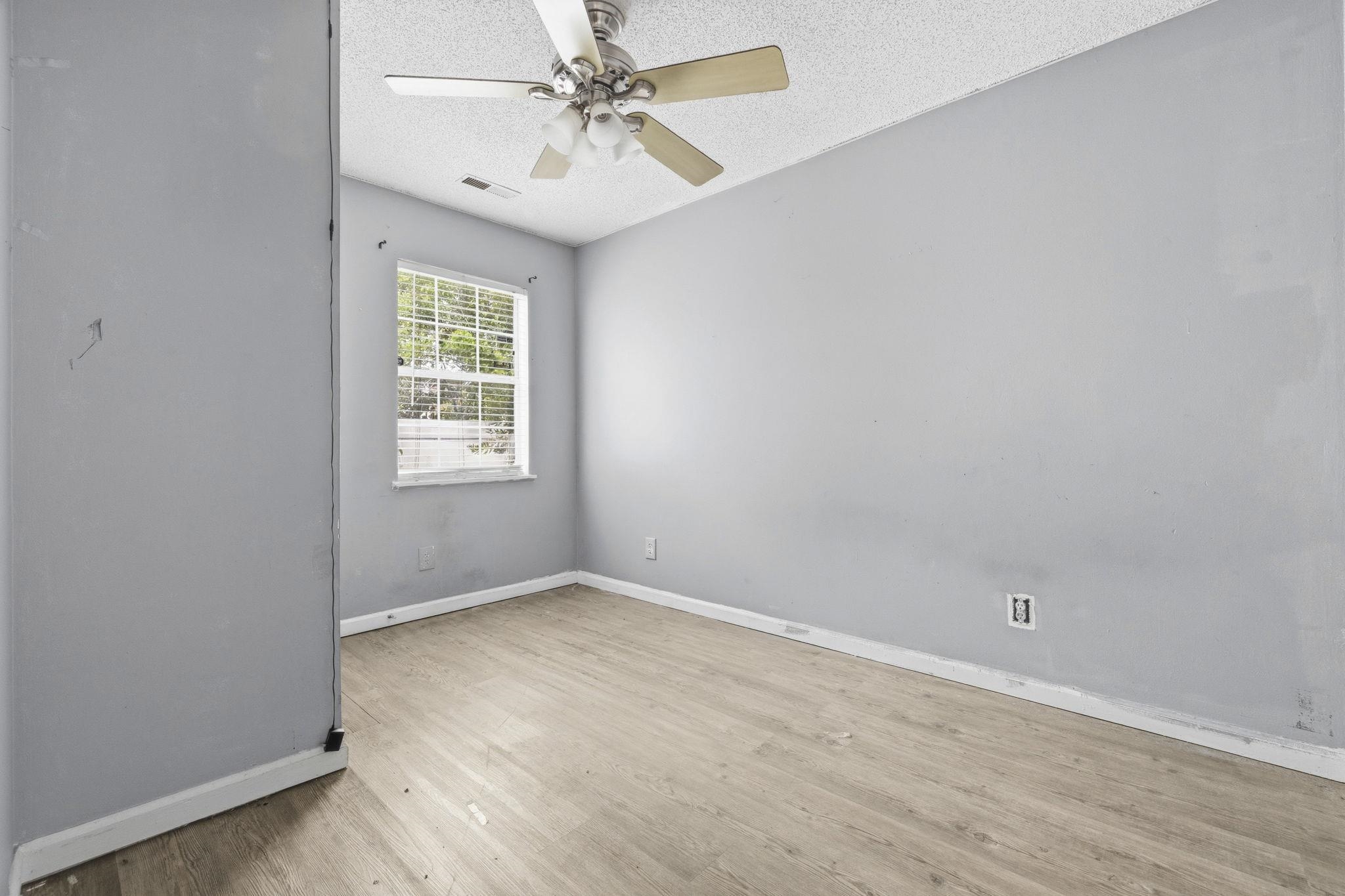 417 Chesterfield Ct.