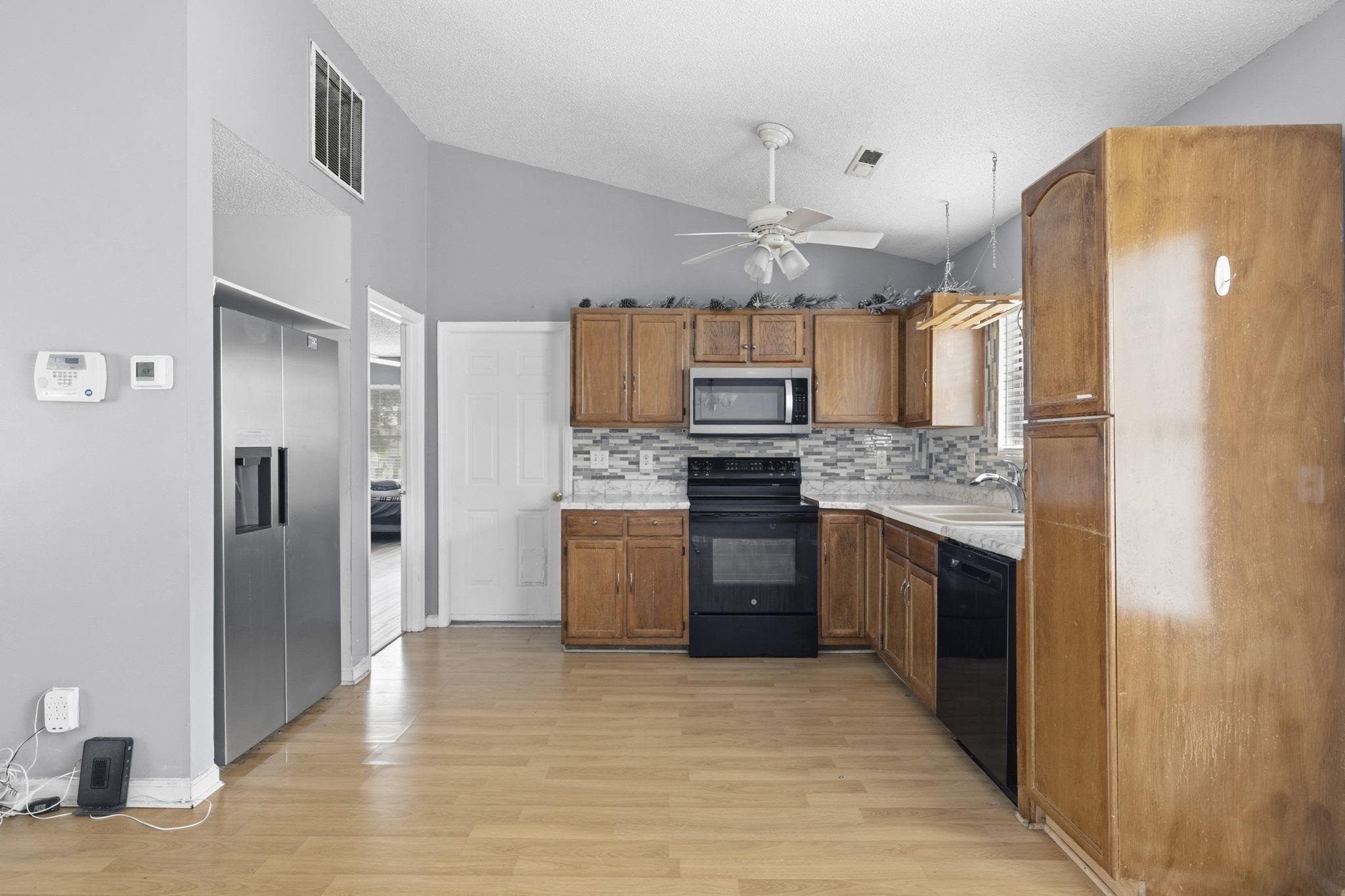417 Chesterfield Ct.