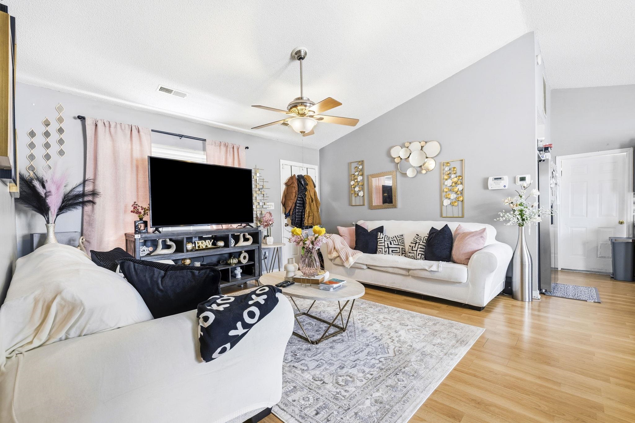417 Chesterfield Ct.