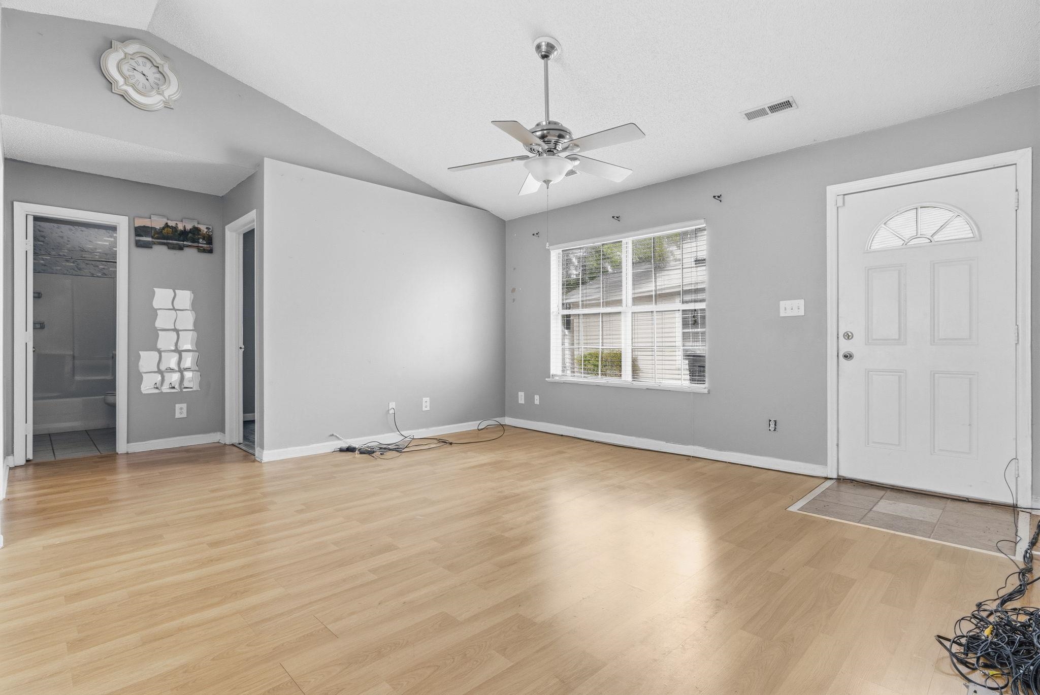 417 Chesterfield Ct.