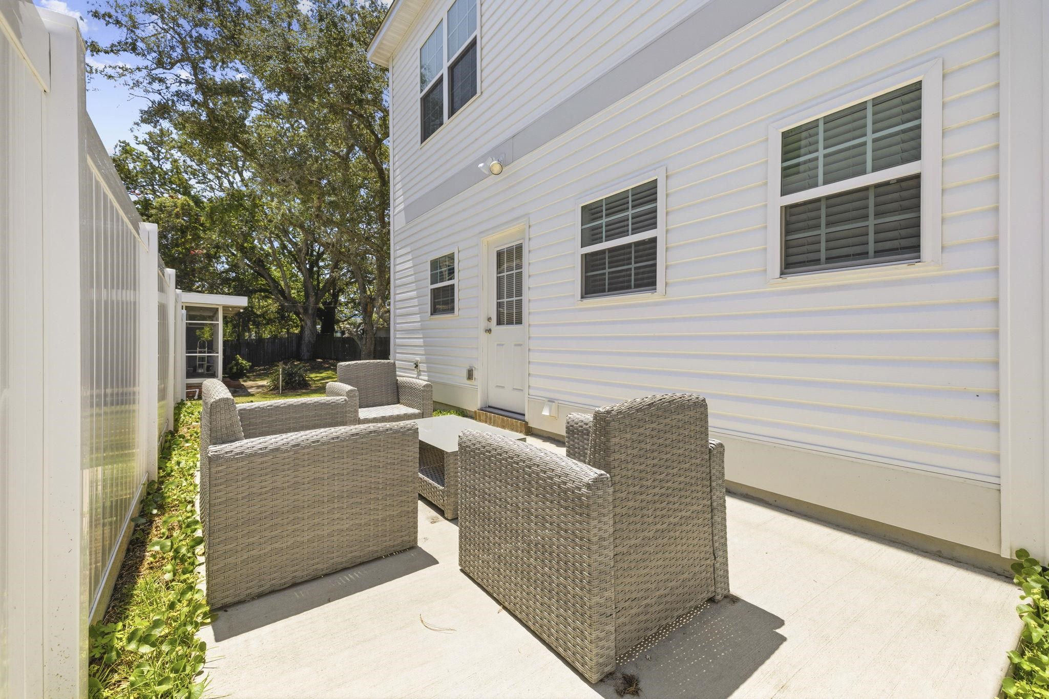 412 N Oak St.