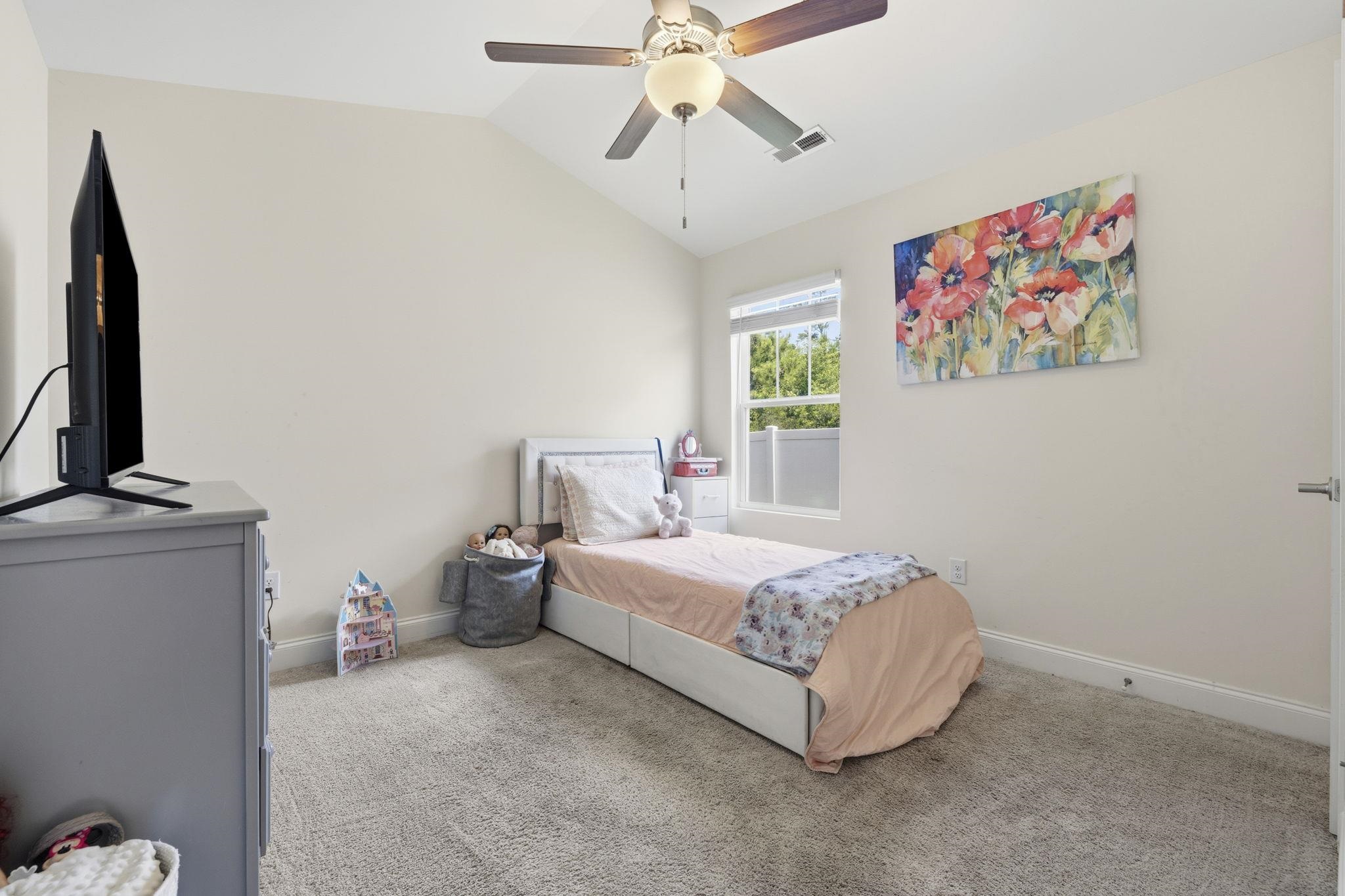 912 Cygnet Dr.