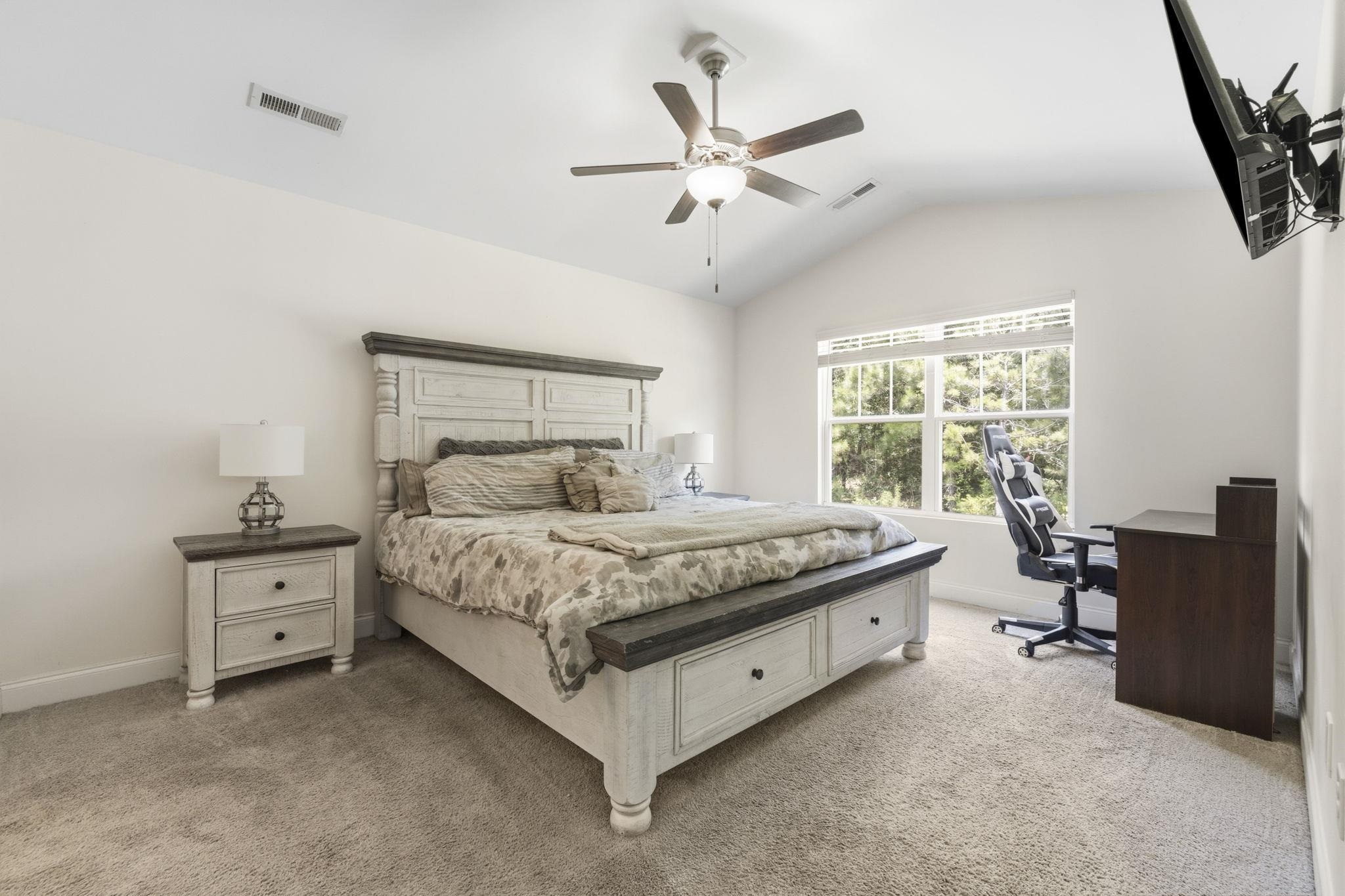 912 Cygnet Dr.