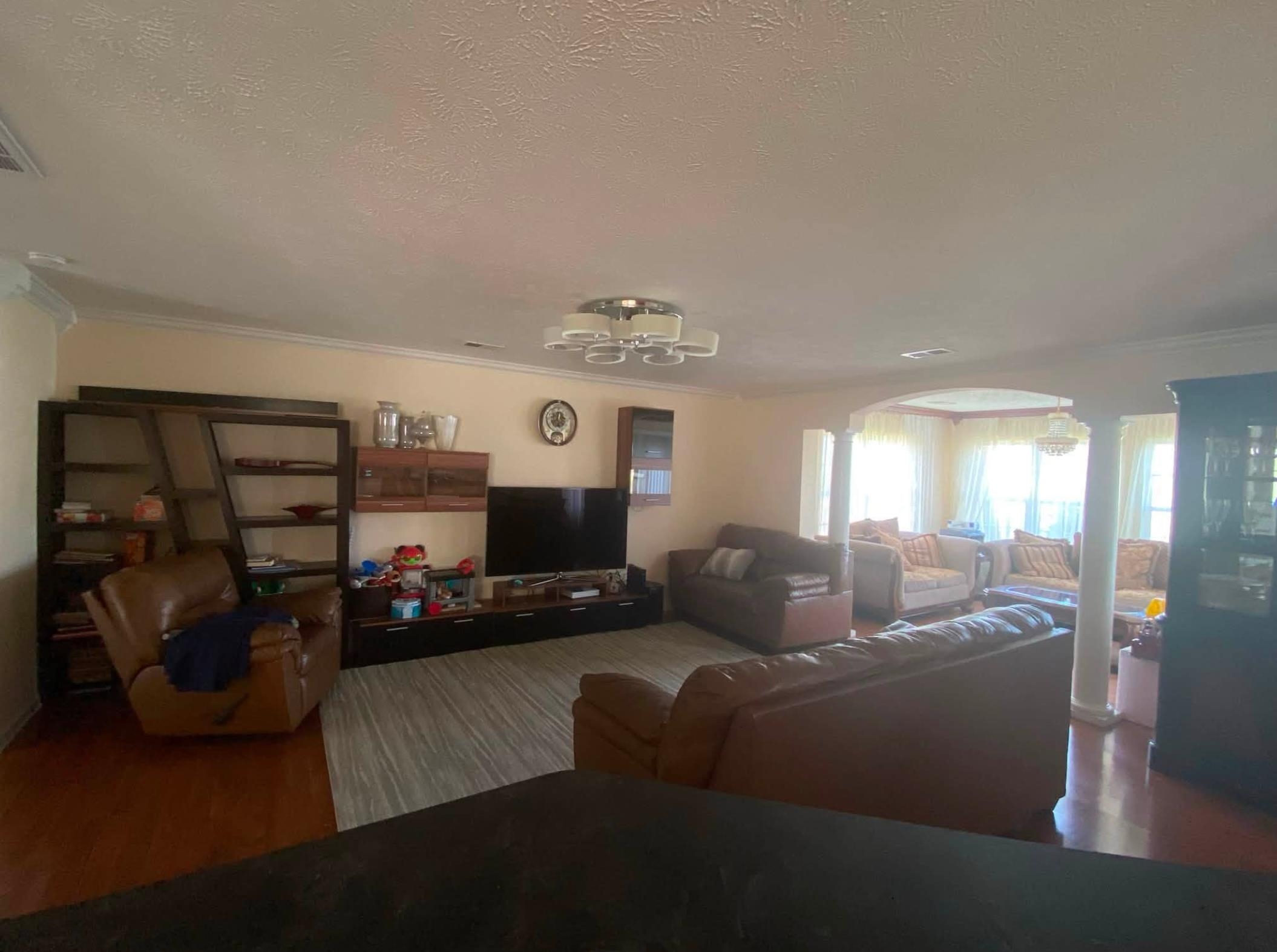 4636 E Walkerton Rd.