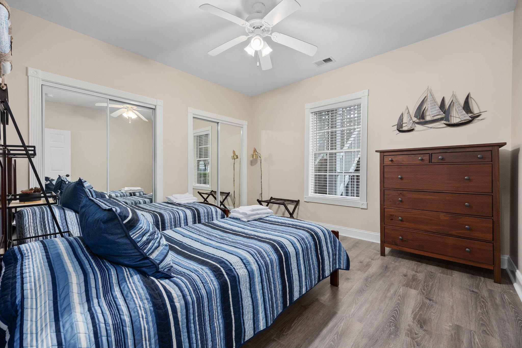 4869 Luster Leaf Circle Unit: 104