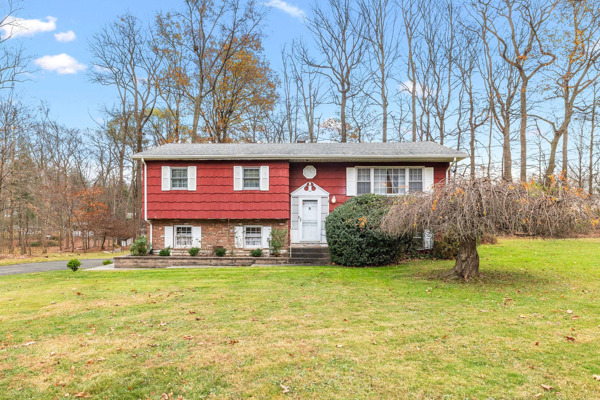 93 Aleanne Terrace