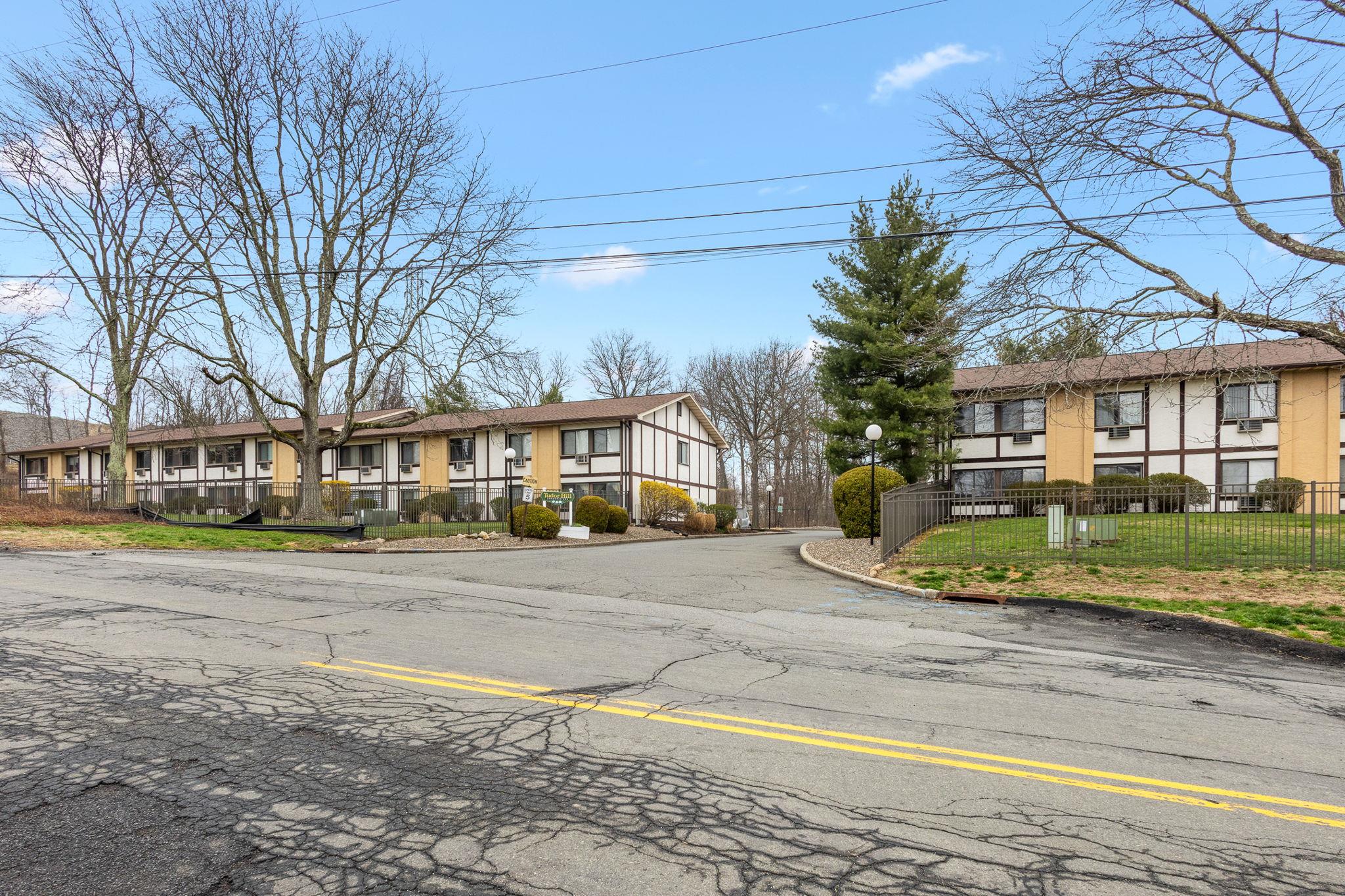 704 Tudor Hill