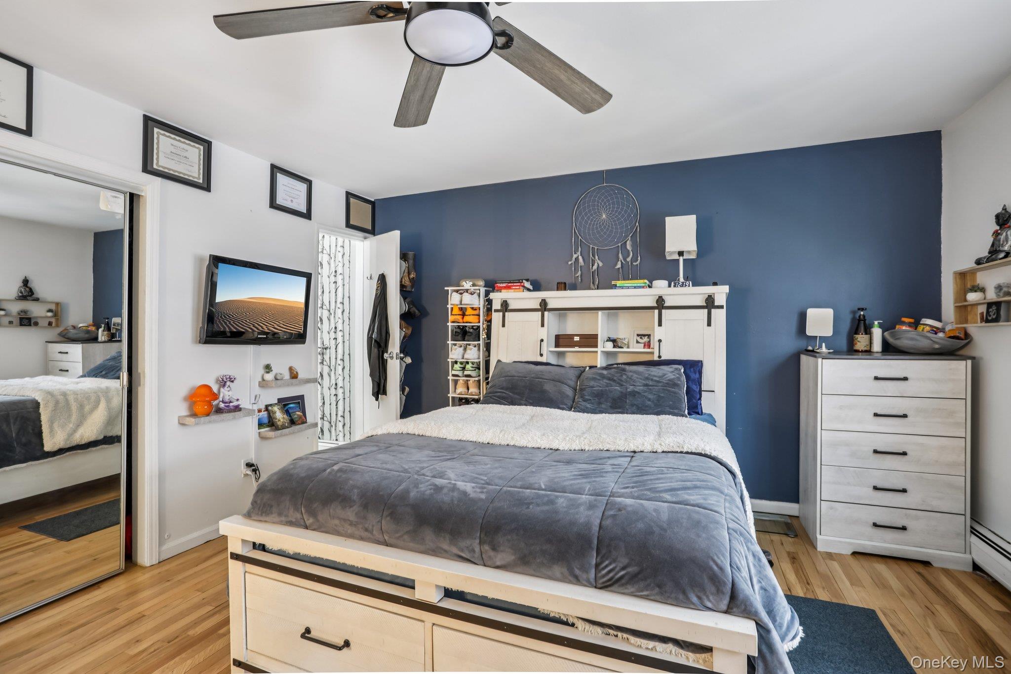 9 Oxford Court Unit: 7908