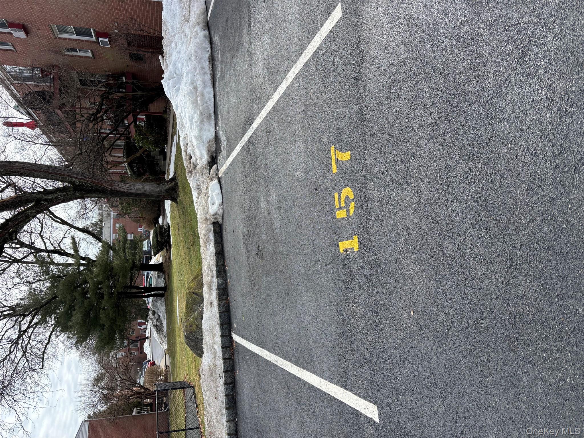 9 Oxford Court Unit: 7908