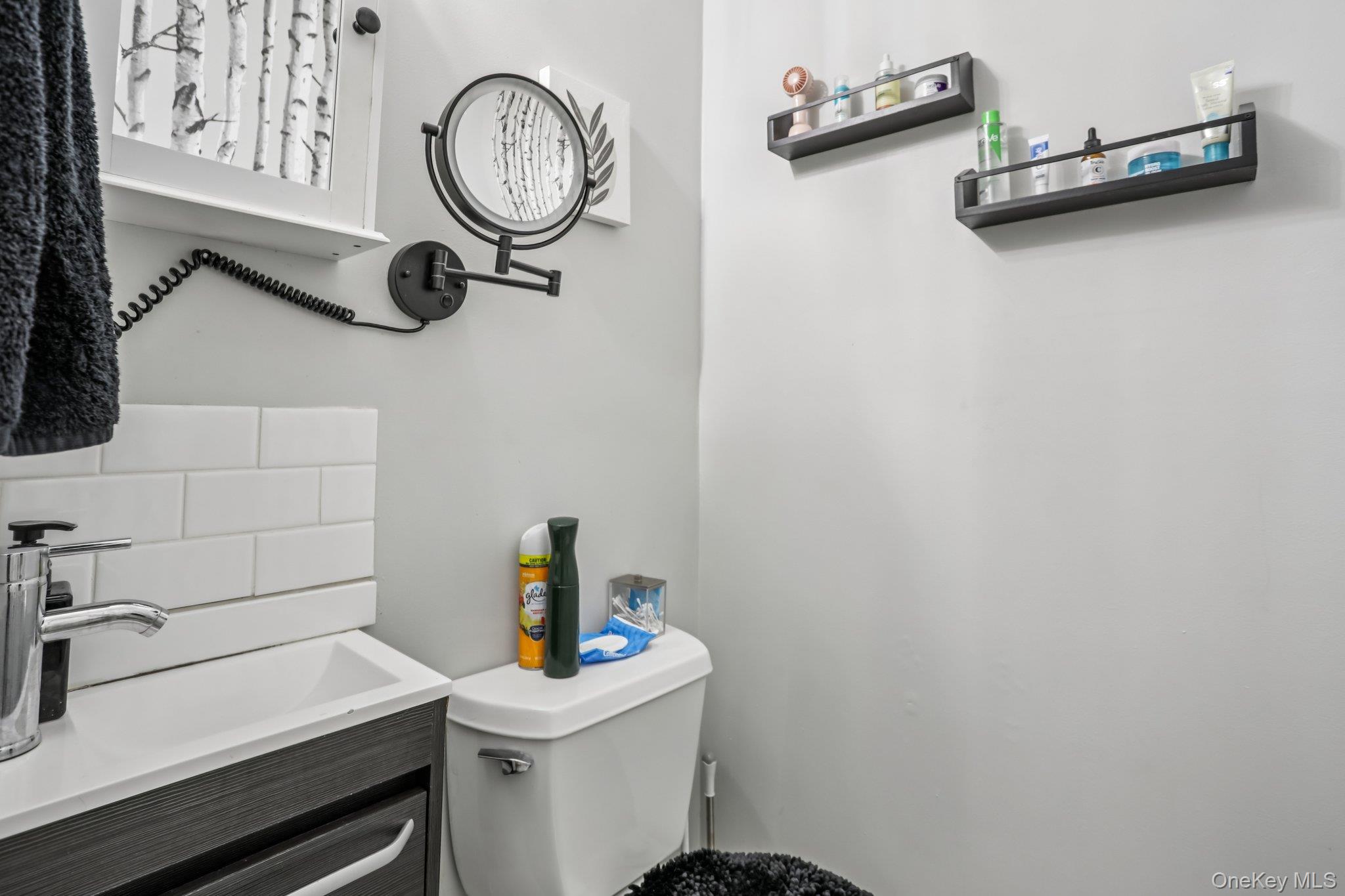 9 Oxford Court Unit: 7908