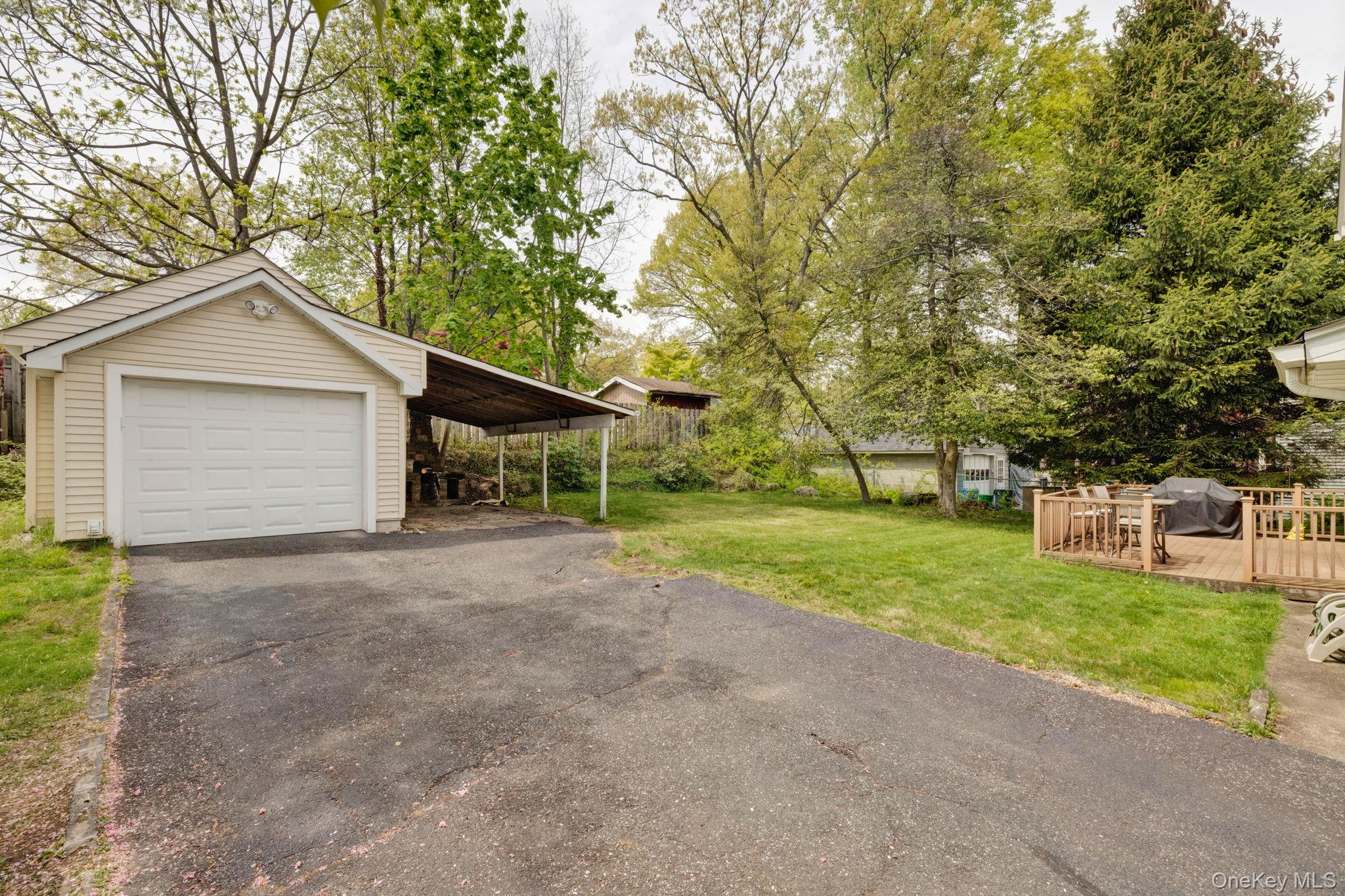 39 Lindbergh Lane