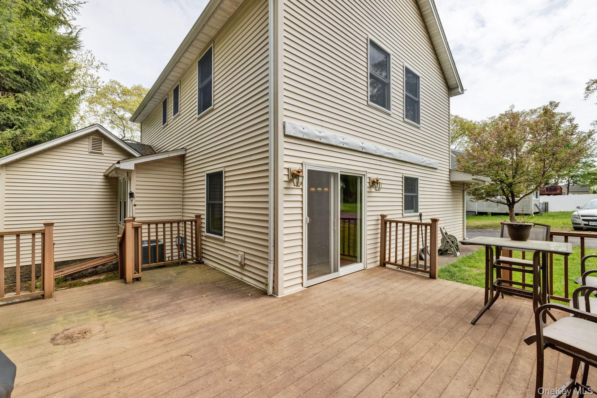 39 Lindbergh Lane