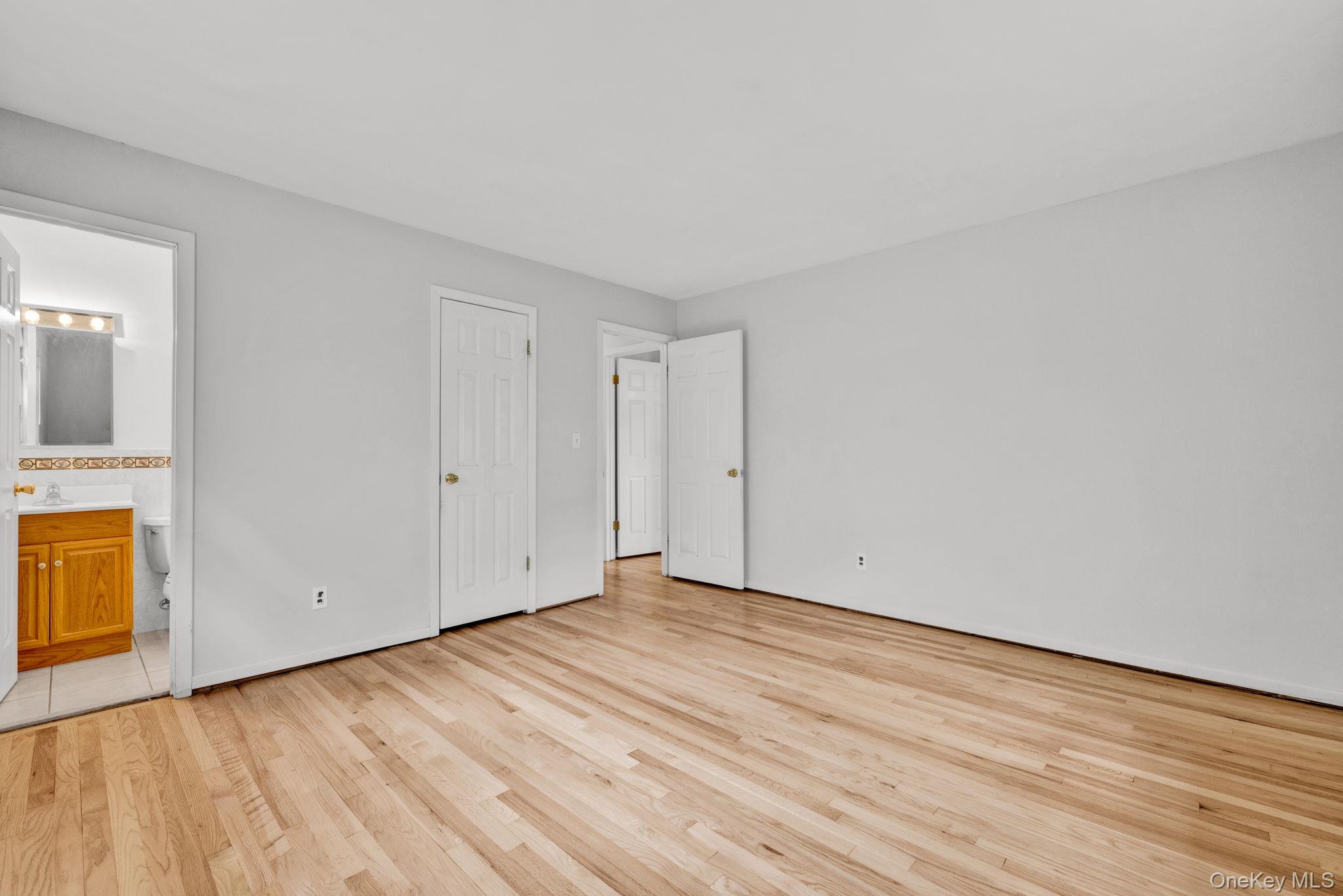 16 Oak Road