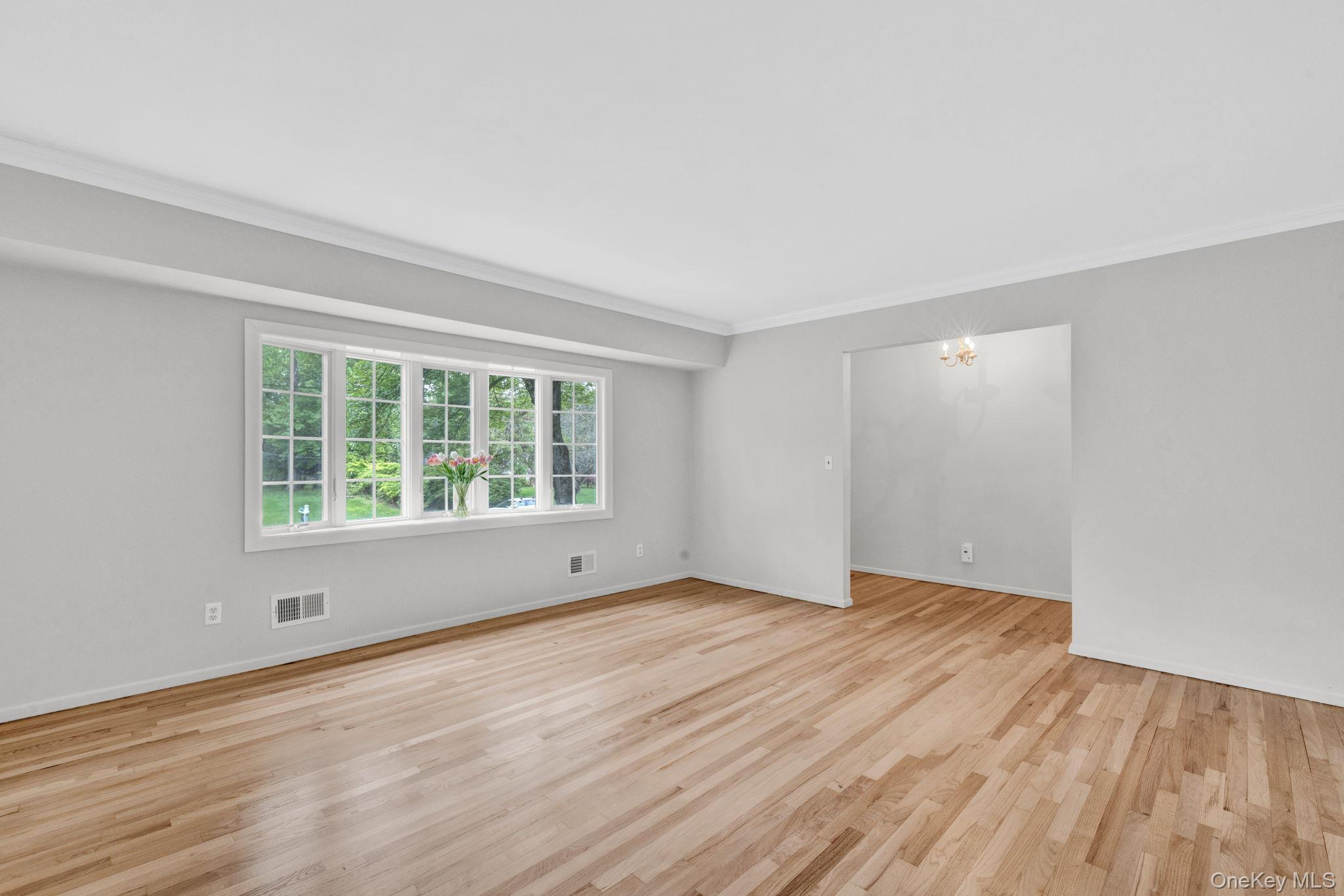 16 Oak Road