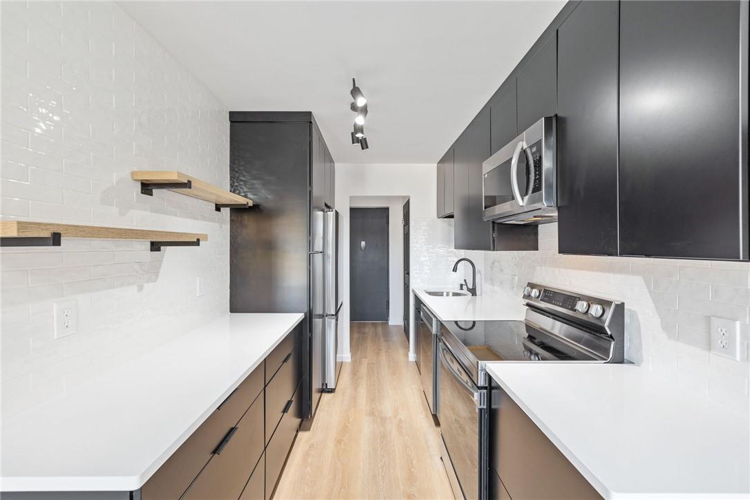 35 Park Avenue Unit: 1E
