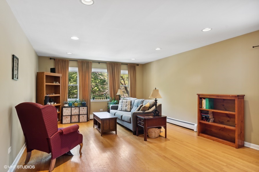 2145 Ridge Avenue Unit: 3A