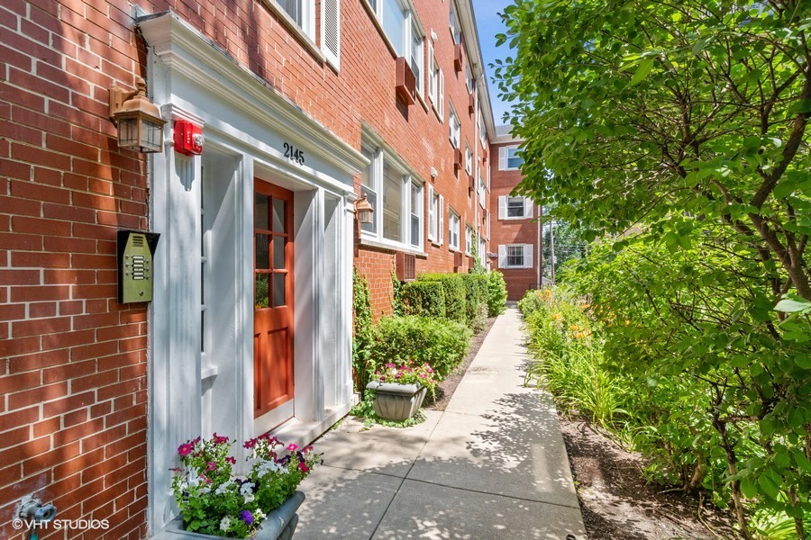 2145 Ridge Avenue Unit: 3A