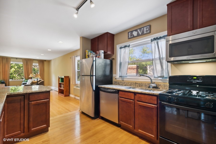 2145 Ridge Avenue Unit: 3A