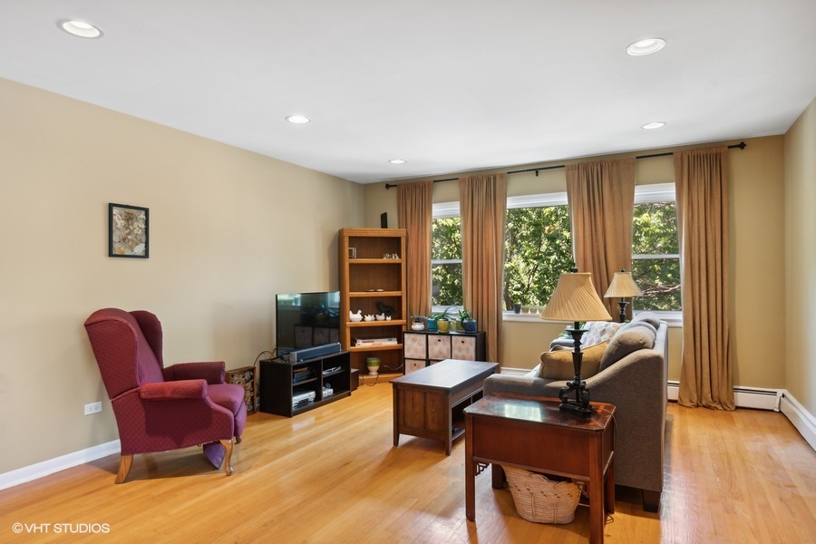 2145 Ridge Avenue Unit: 3A