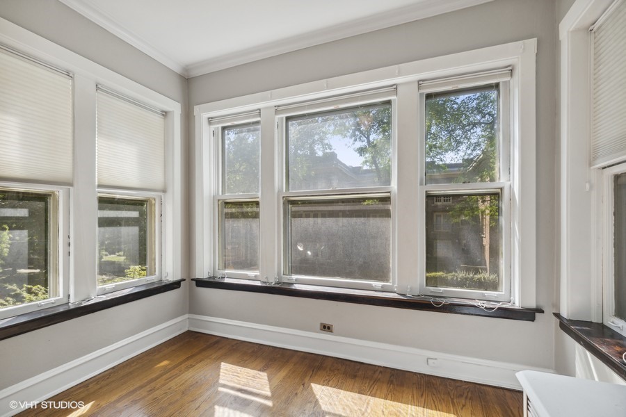 723 SIMPSON Street Unit: 2