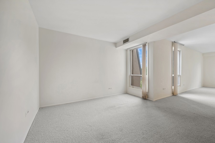 650 Winnetka Mews Unit: 411