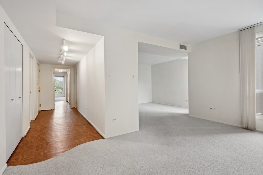 650 Winnetka Mews Unit: 411