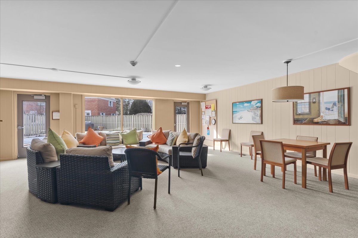134 Green Bay Road Unit: 309